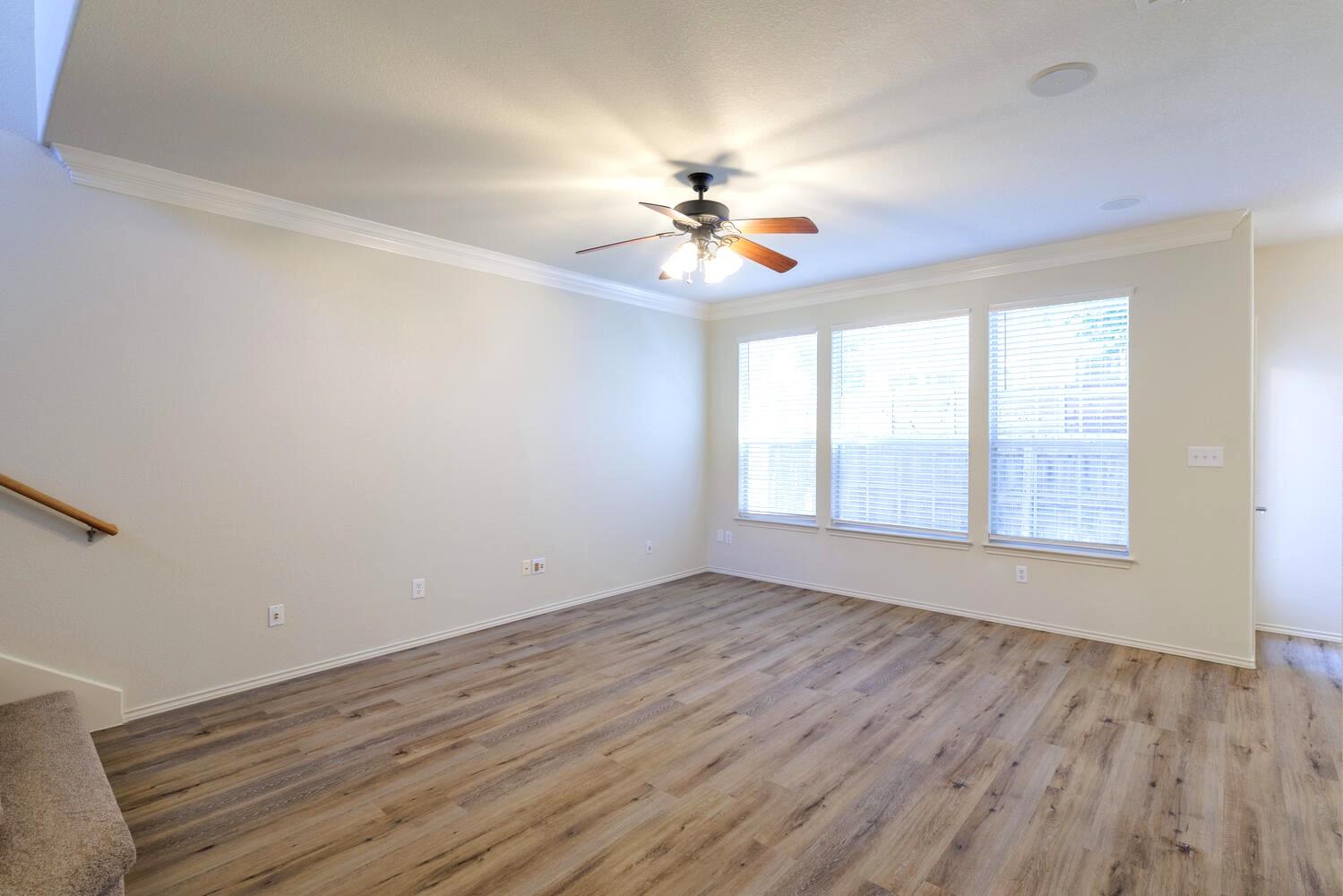 2632 Century Park Blvd # 18, Austin, TX 78727