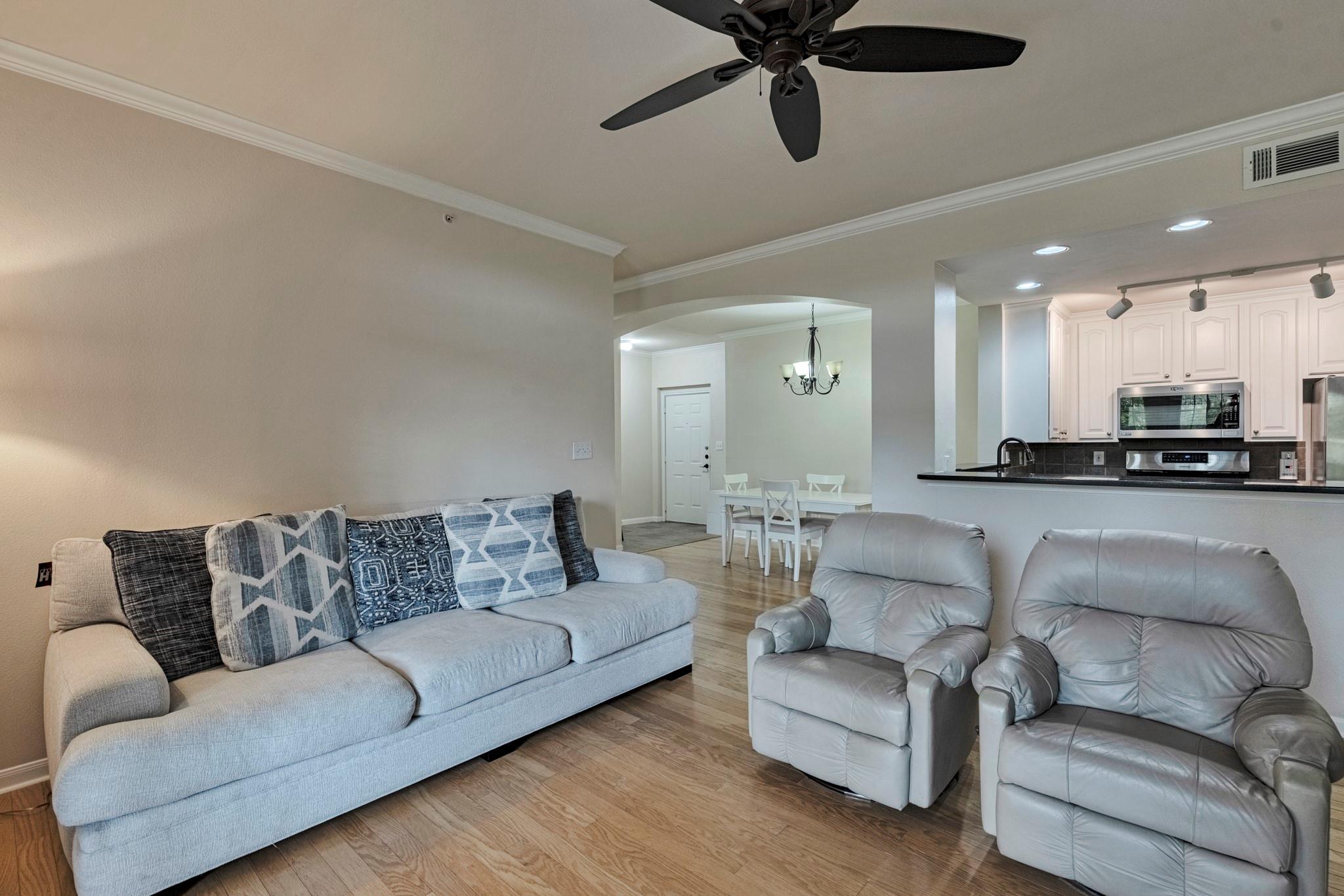 9525 N Capital Of Texas Highway # 124, Austin, TX 78746