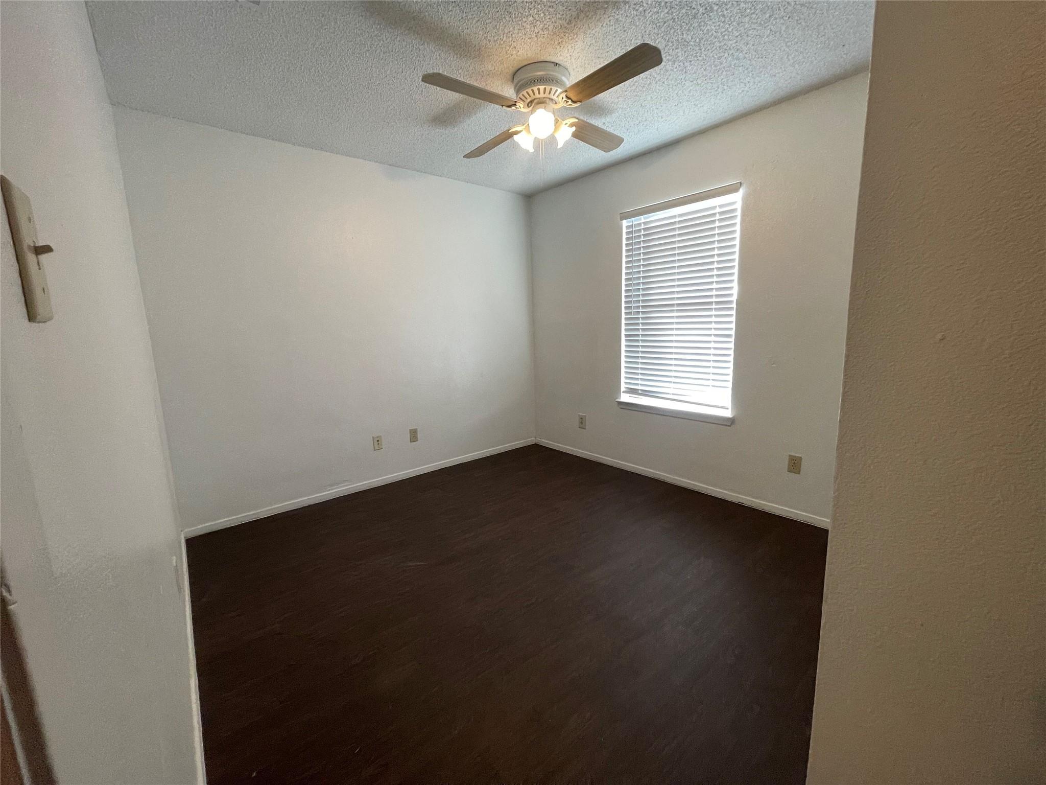 1925 Castle Gate Cir, San Marcos, TX 78666