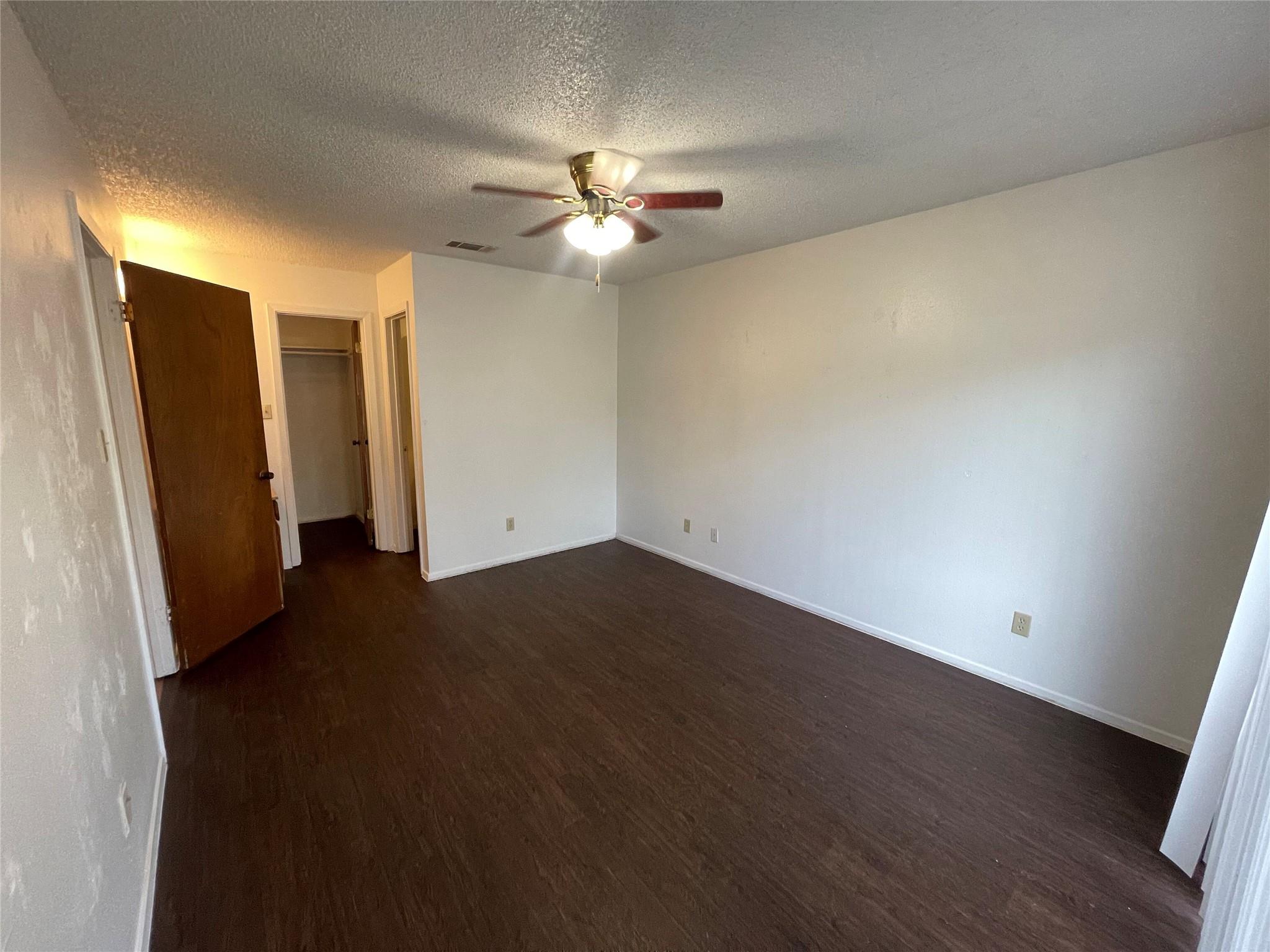 1925 Castle Gate Cir, San Marcos, TX 78666