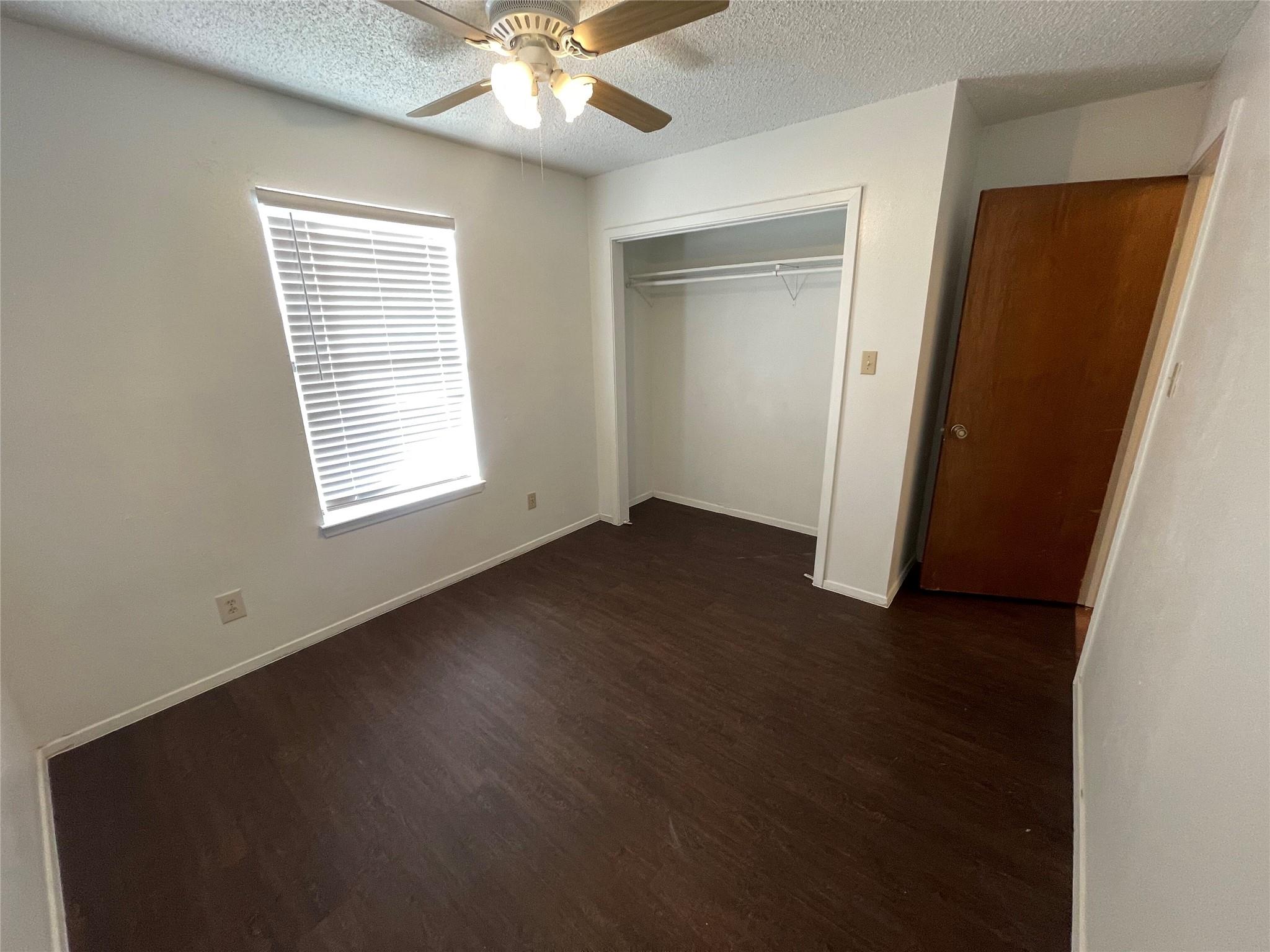 1925 Castle Gate Cir, San Marcos, TX 78666