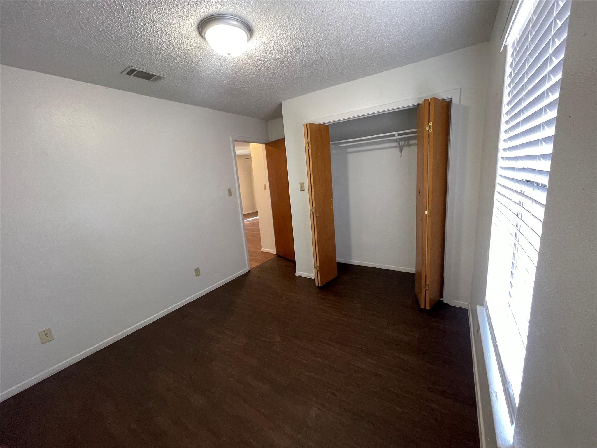 1925 Castle Gate Cir, San Marcos, TX 78666