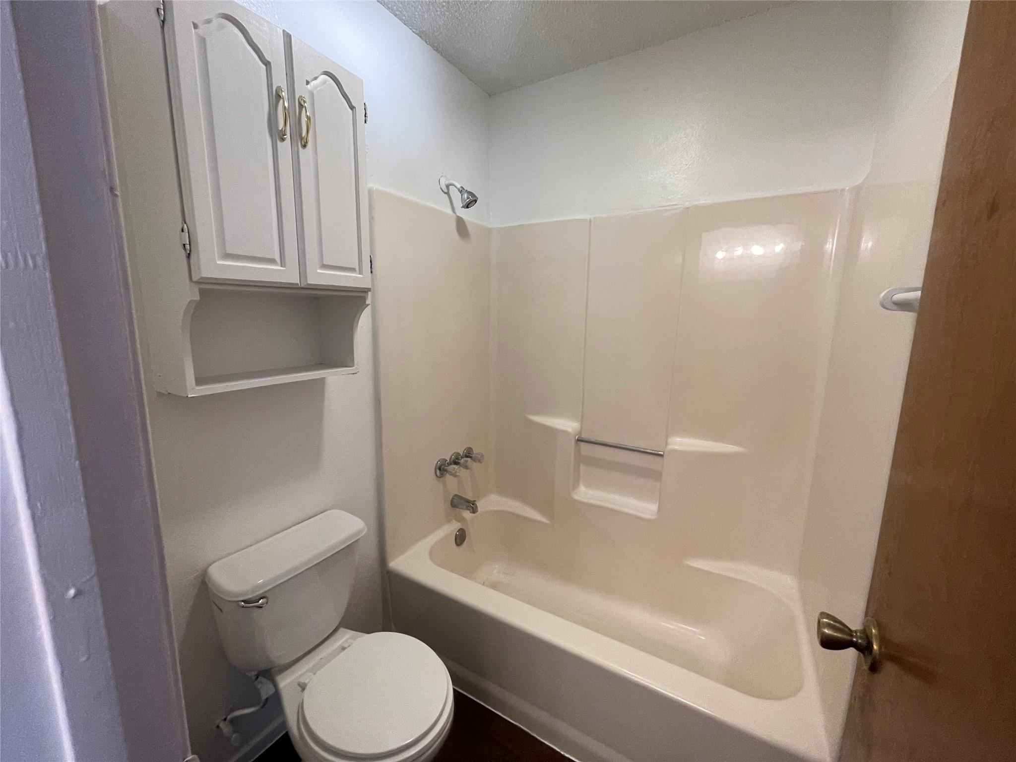 1925 Castle Gate Cir, San Marcos, TX 78666