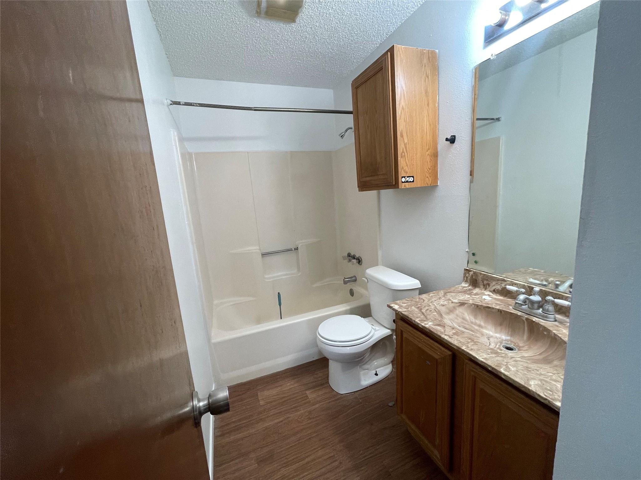 1925 Castle Gate Cir, San Marcos, TX 78666