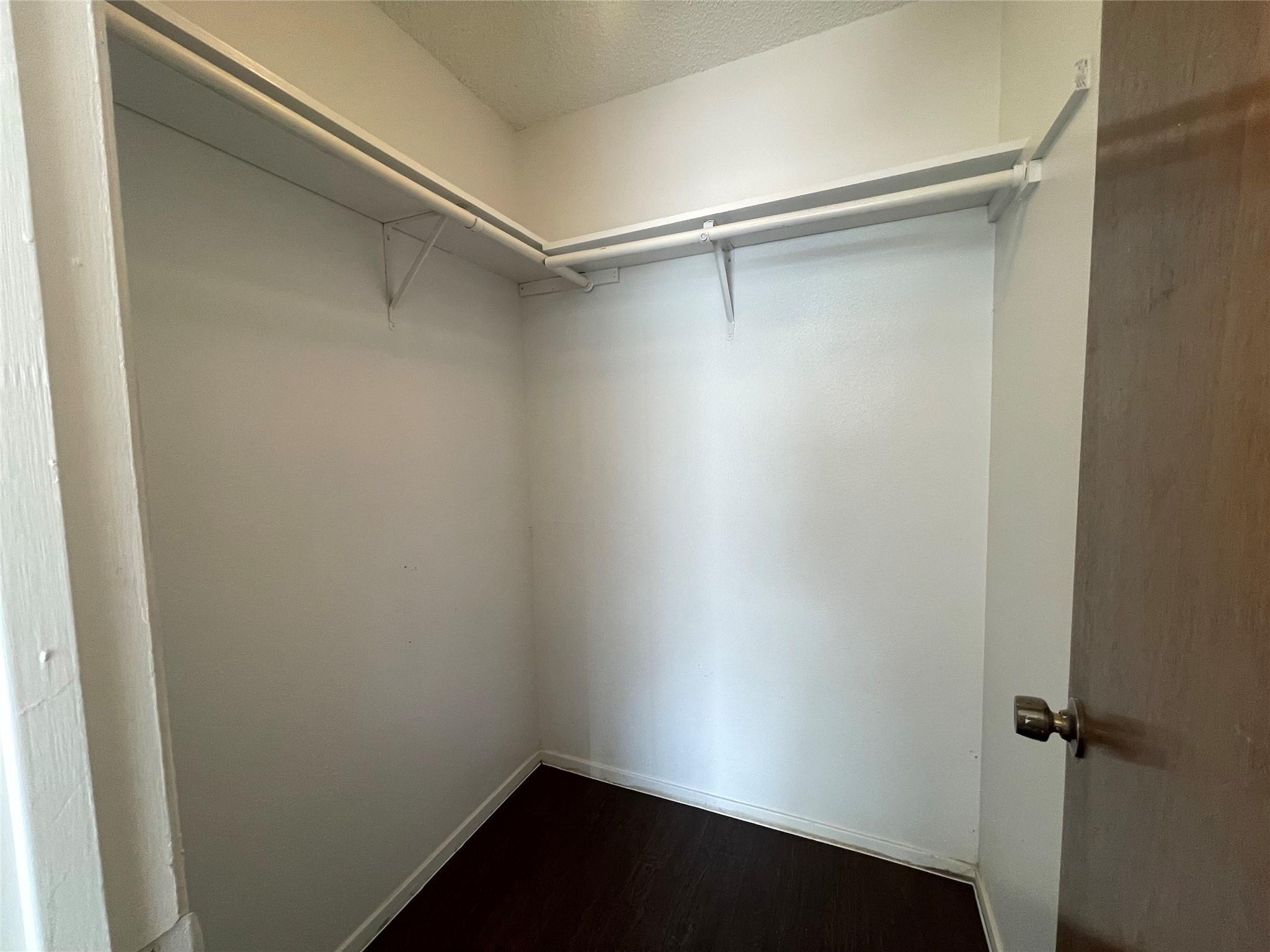 1925 Castle Gate Cir, San Marcos, TX 78666