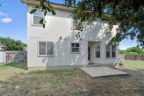 348 Spillway Dr, Kyle, TX 78640