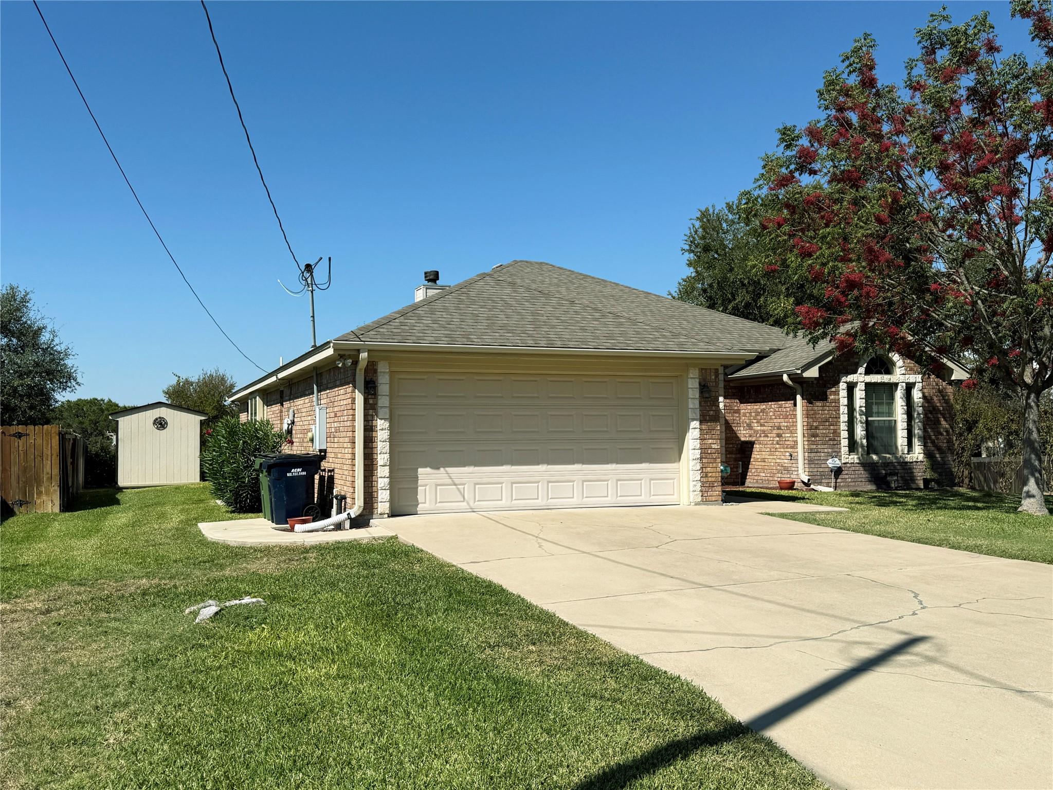 1502 Hamilton St, Burnet, TX 78611