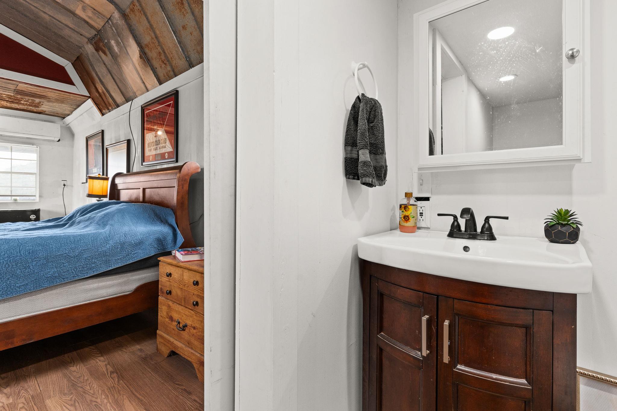 11946 CR 2001, Lometa, TX 76853