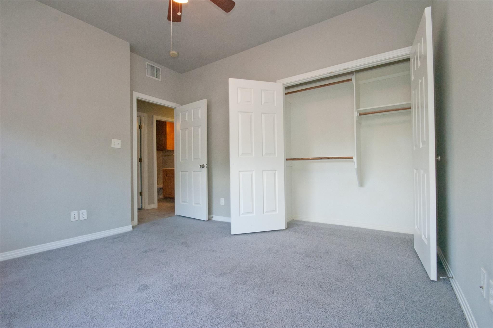 2410 Leon St # 102, Austin, TX 78705