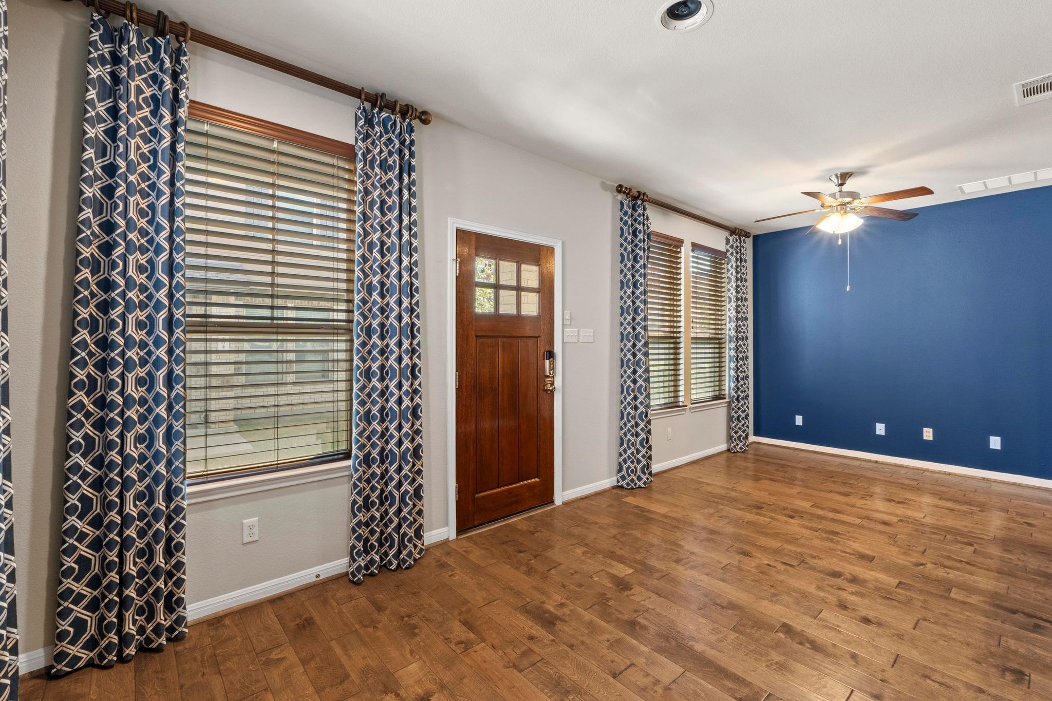 7220 Wyoming Springs Dr # 104, Round Rock, TX 78681