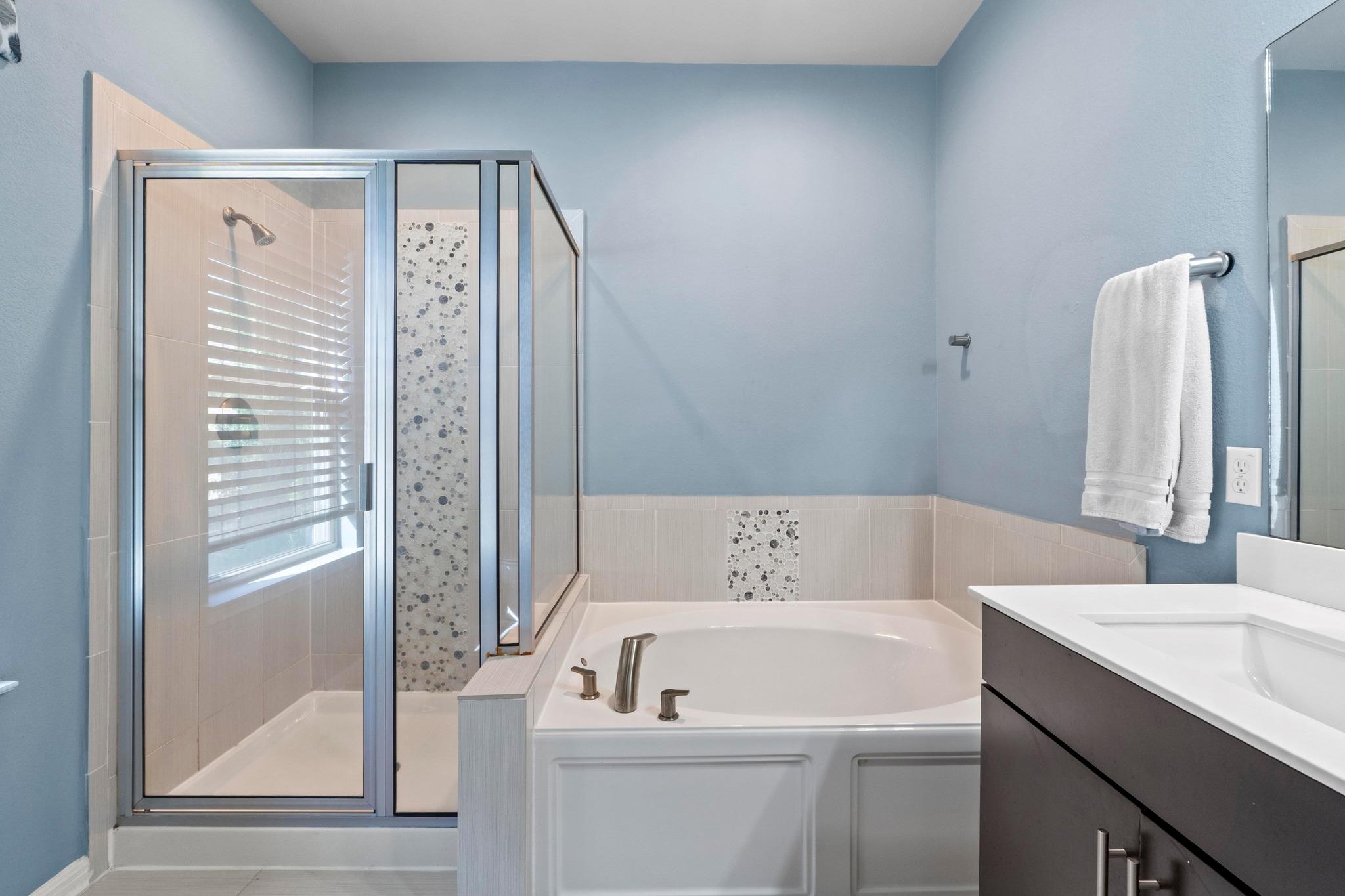 7220 Wyoming Springs Dr # 104, Round Rock, TX 78681