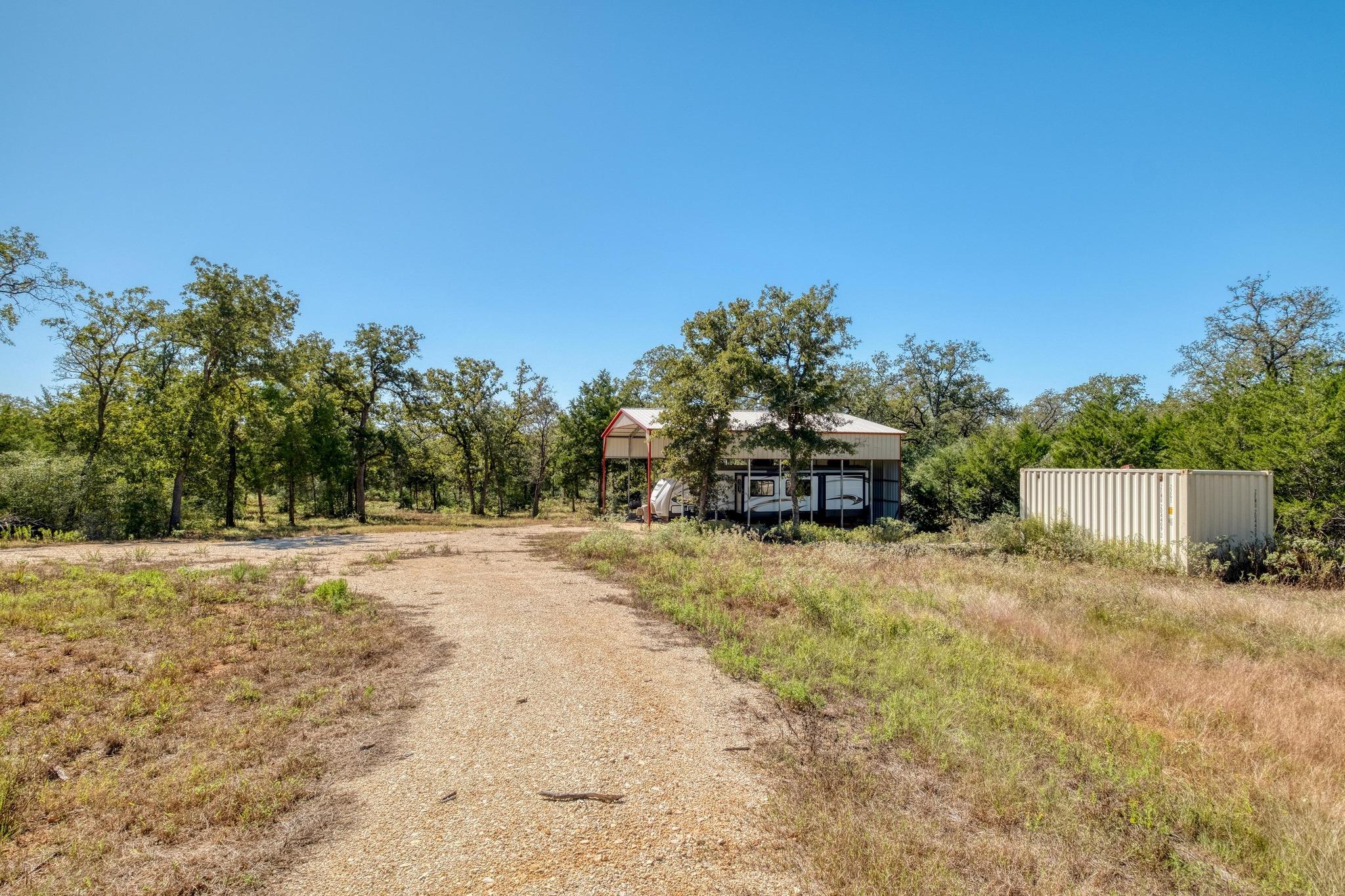 532 Peach Creek Rd, Rosanky, TX 78953