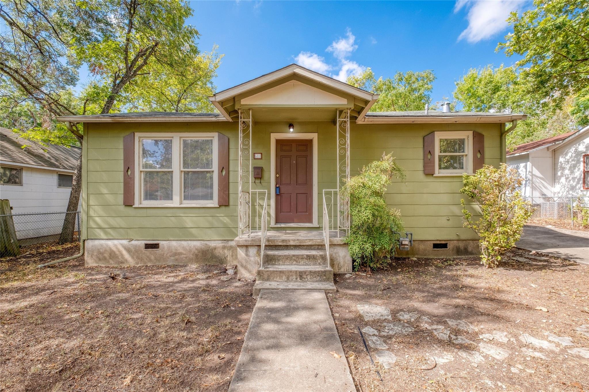 611 Genard St, Austin, TX 78751