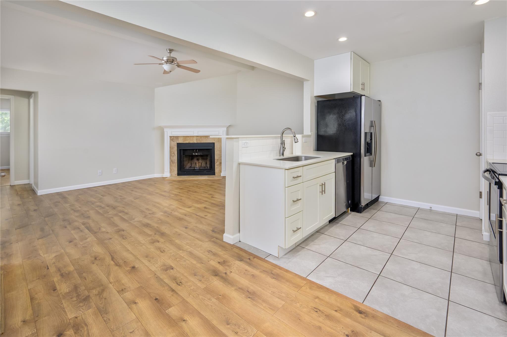 520 Cutty Trl, Lakeway, TX 78734