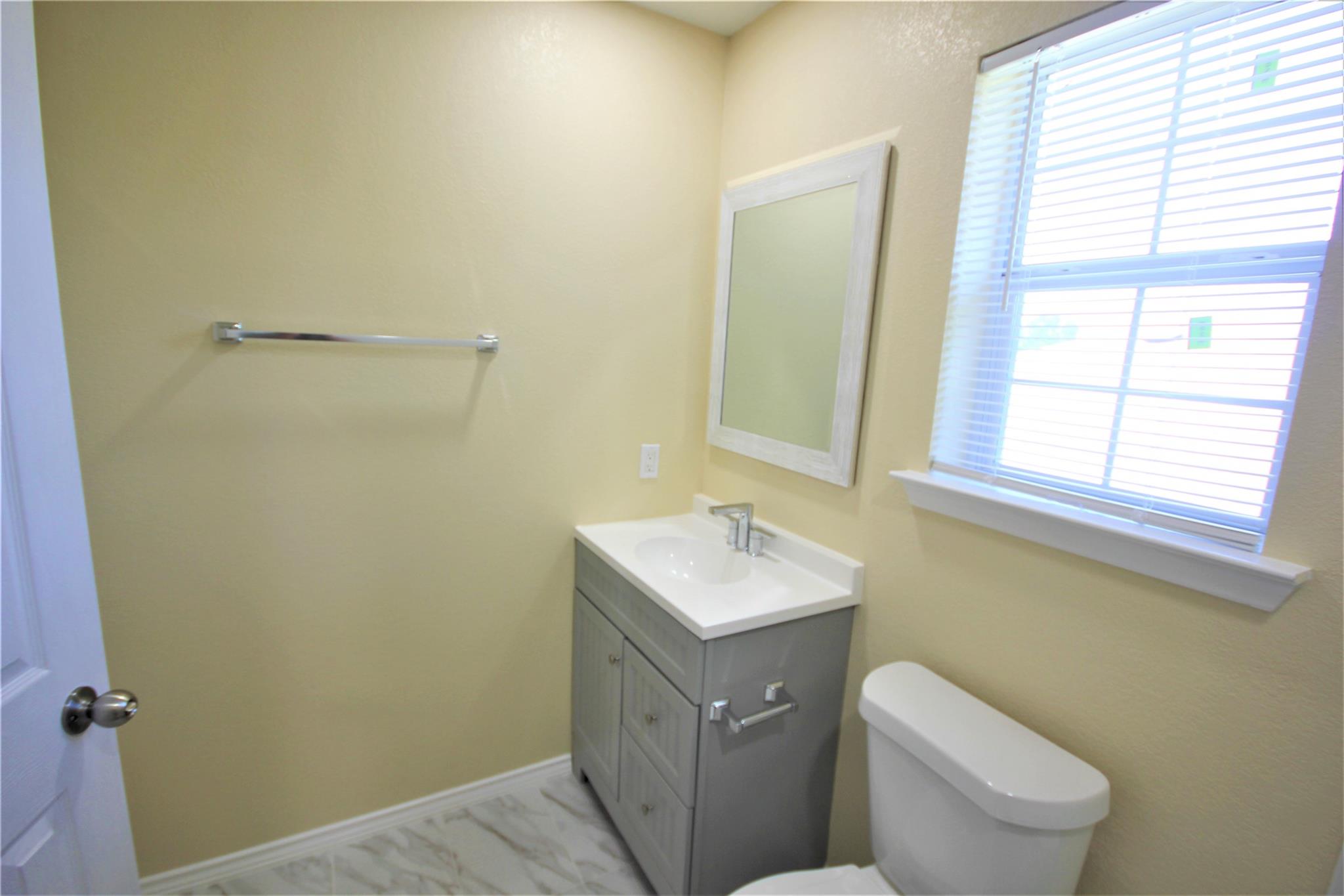 205 Rinehardt St, Hutto, TX 78634