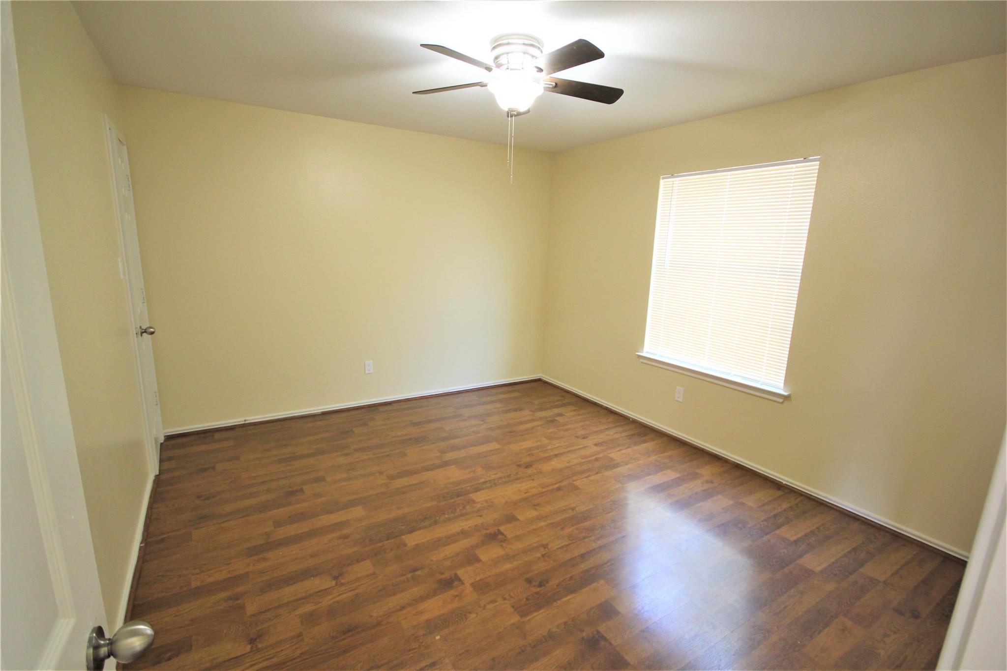 205 Rinehardt St, Hutto, TX 78634