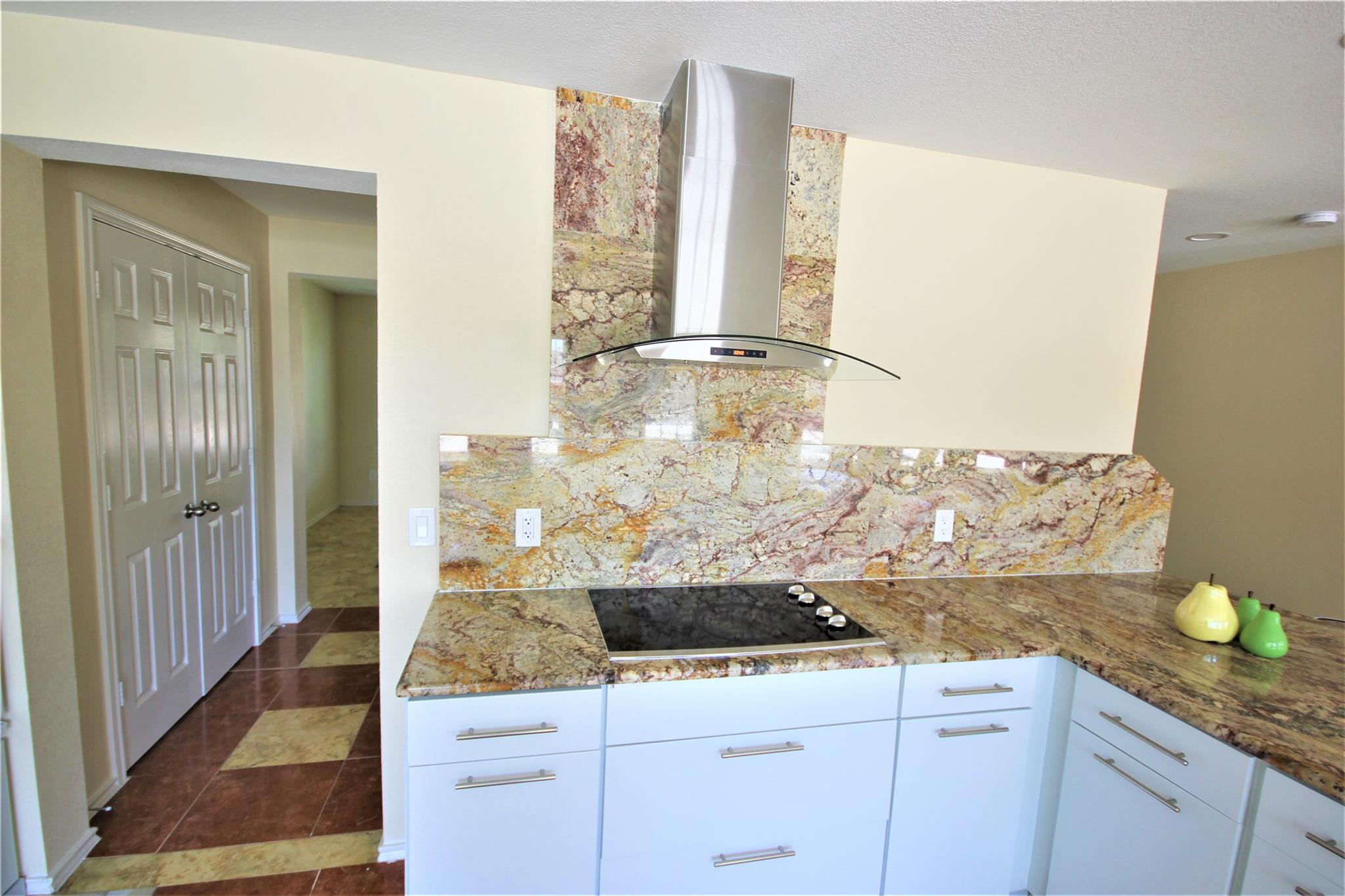 205 Rinehardt St, Hutto, TX 78634