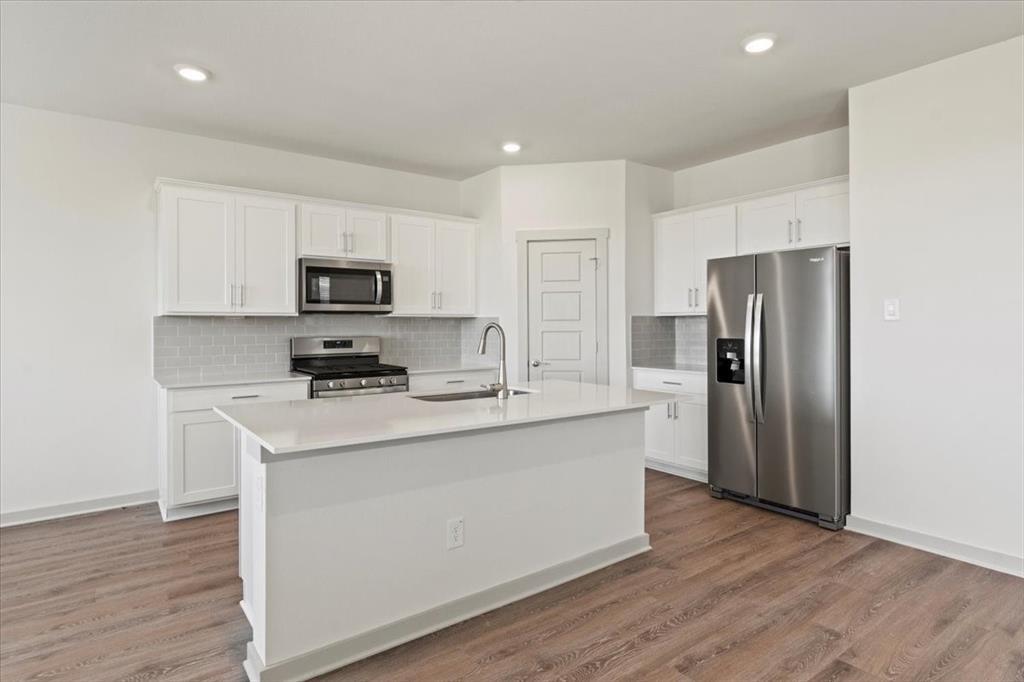 530 Wilshire Rd, San Marcos, TX 78666