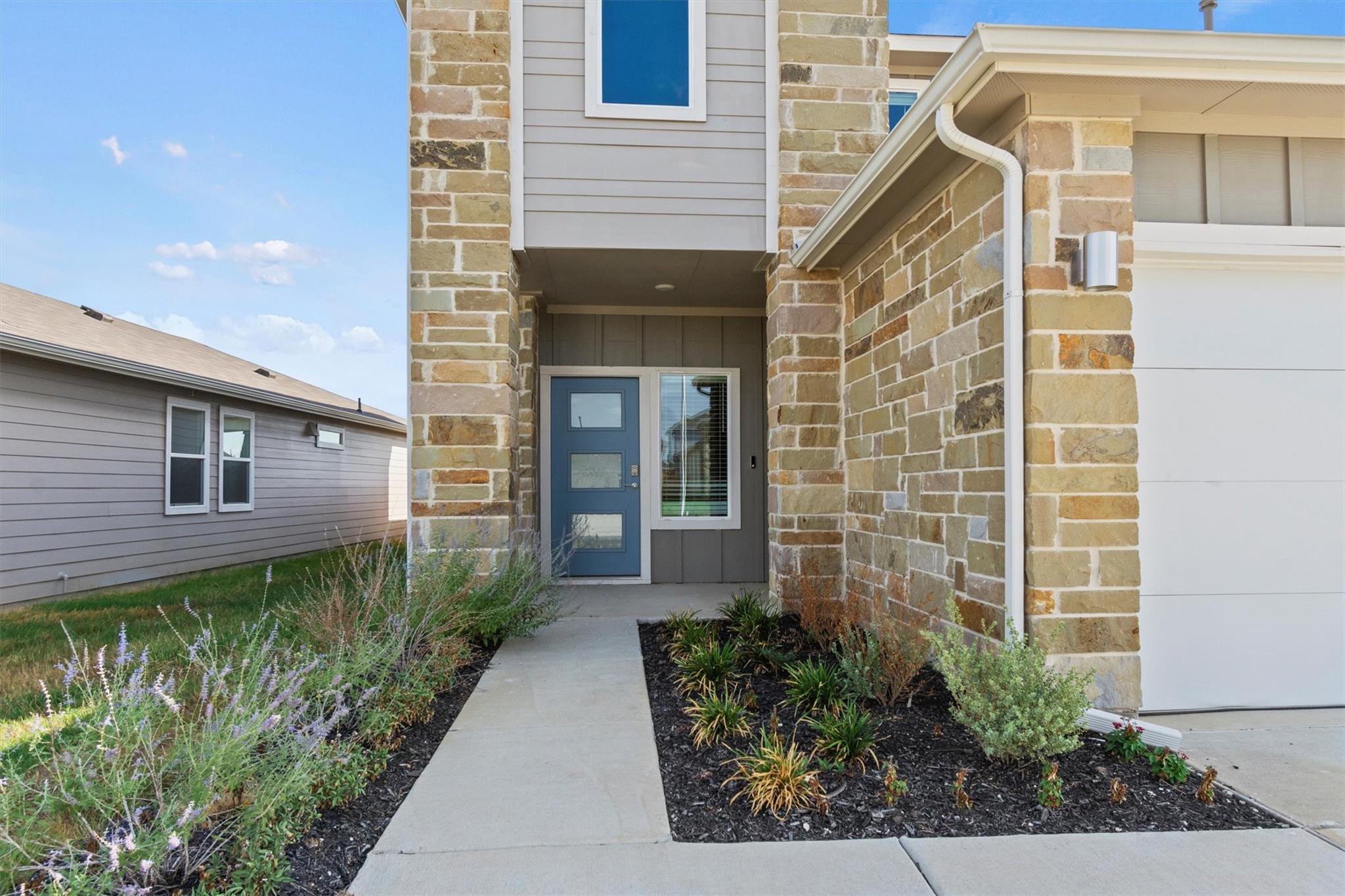 530 Wilshire Rd, San Marcos, TX 78666