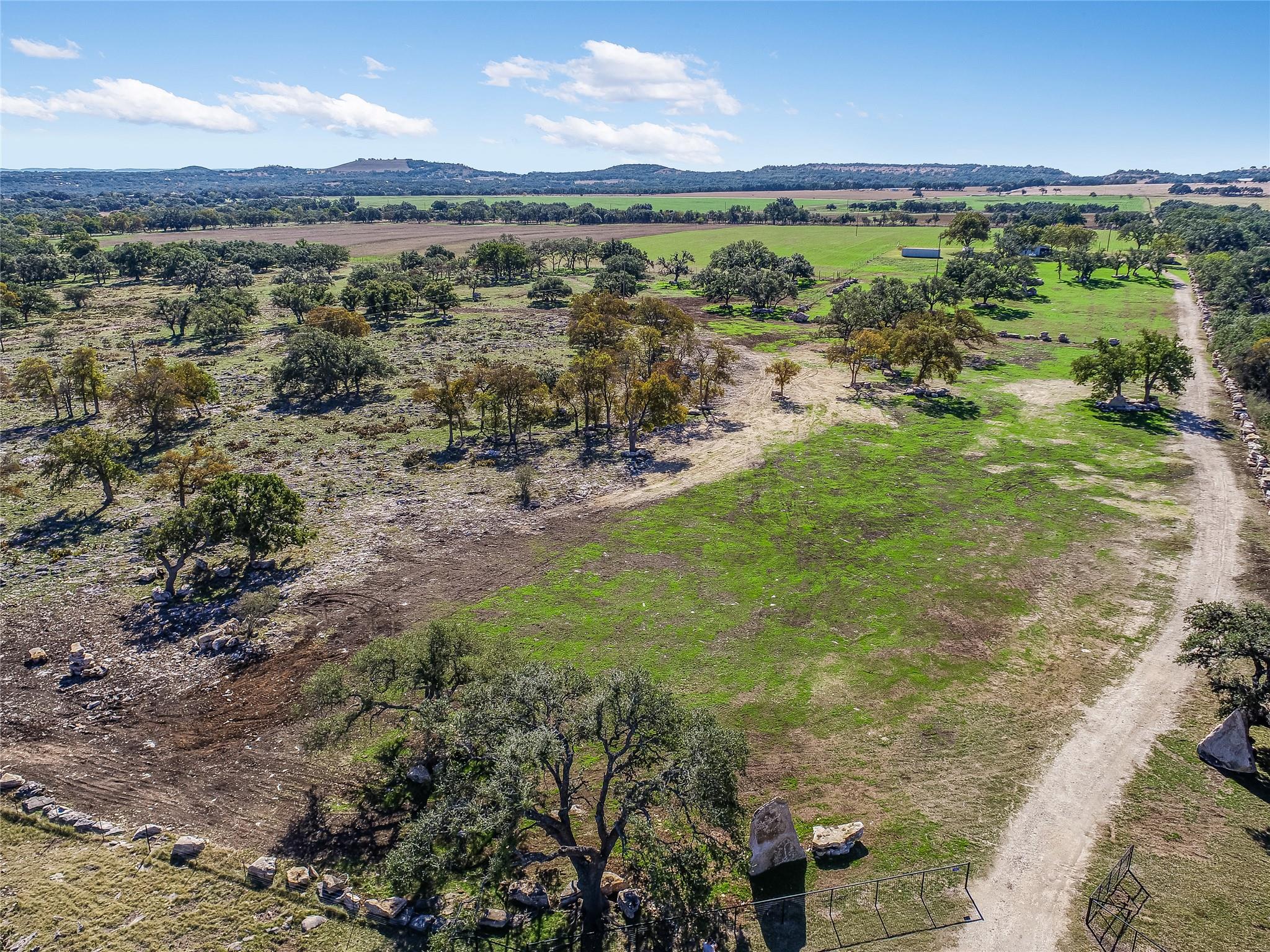 788 Clarence Jacoby Rd, Fredericksburg, TX 78624