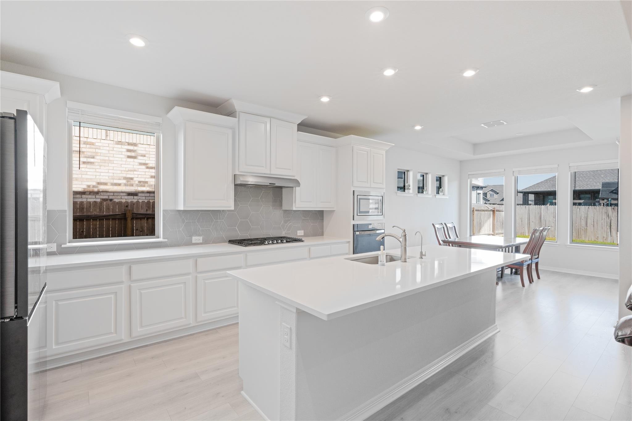 213 Mira Mesa Dr, Liberty Hill, TX 78642