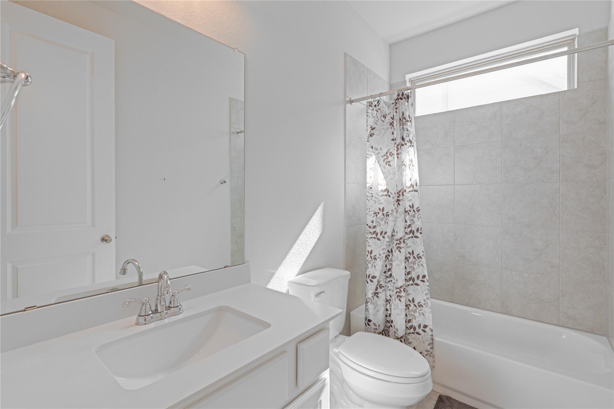 213 Mira Mesa Dr, Liberty Hill, TX 78642