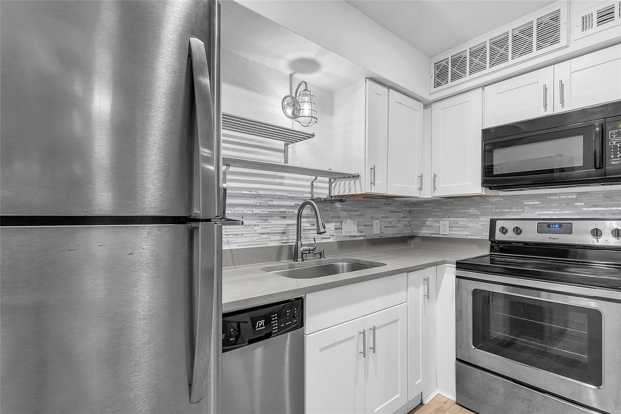 1840 Burton Dr # 184, Austin, TX 78741