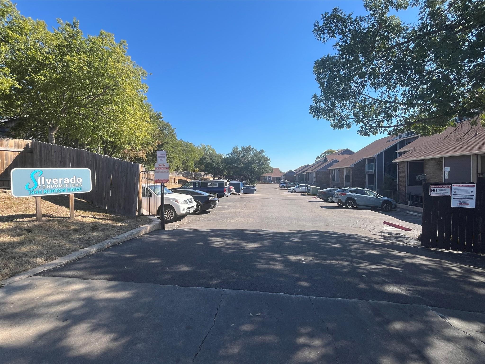 1840 Burton Dr # 184, Austin, TX 78741