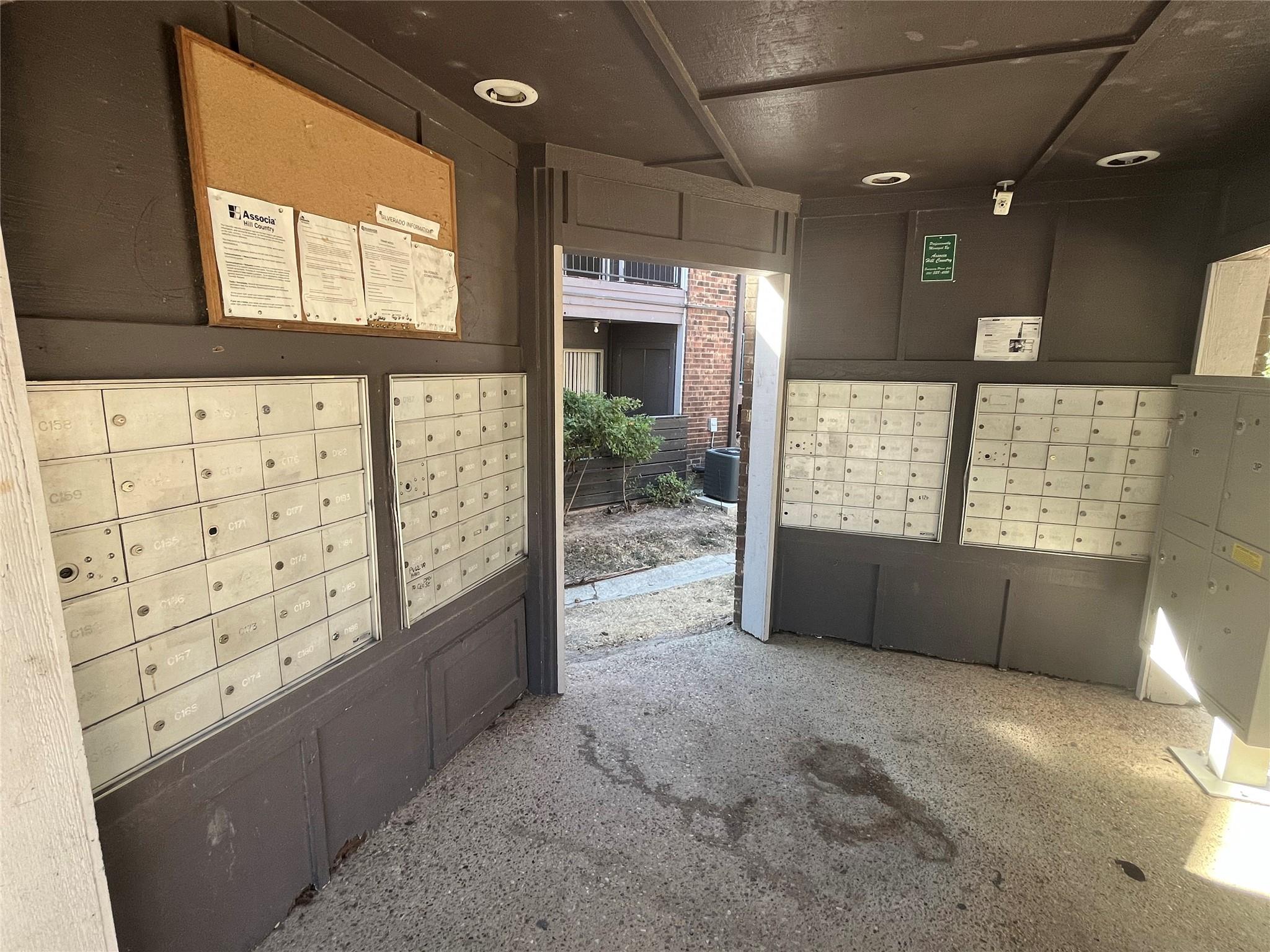 1840 Burton Dr # 184, Austin, TX 78741