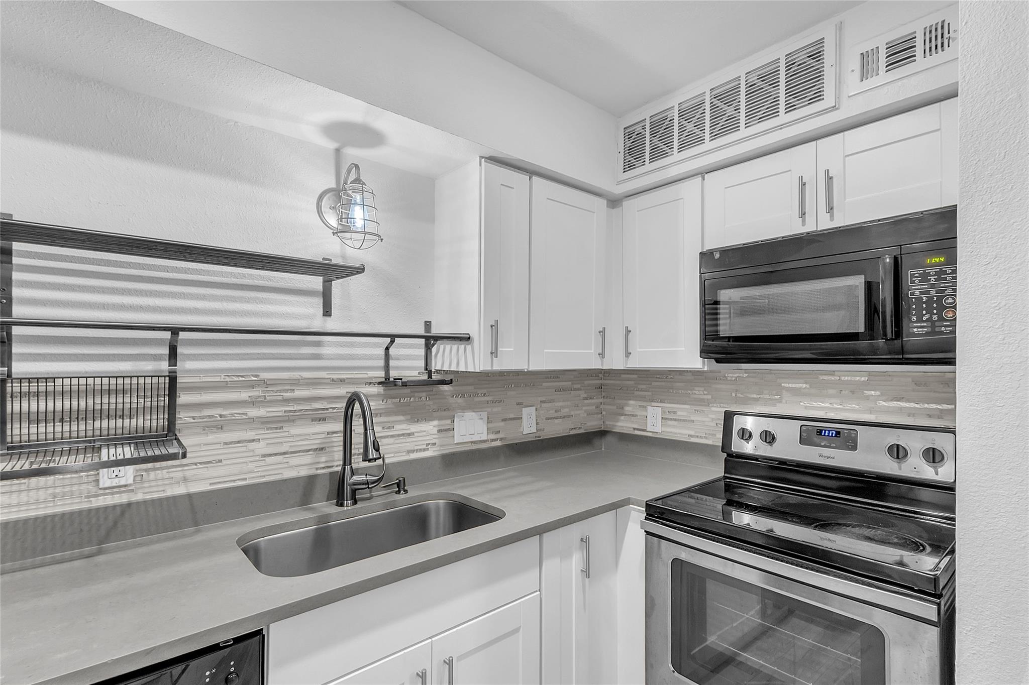 1840 Burton Dr # 184, Austin, TX 78741