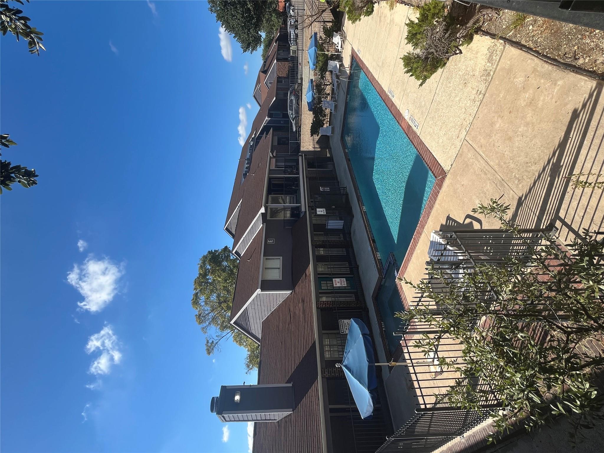 1840 Burton Dr # 184, Austin, TX 78741