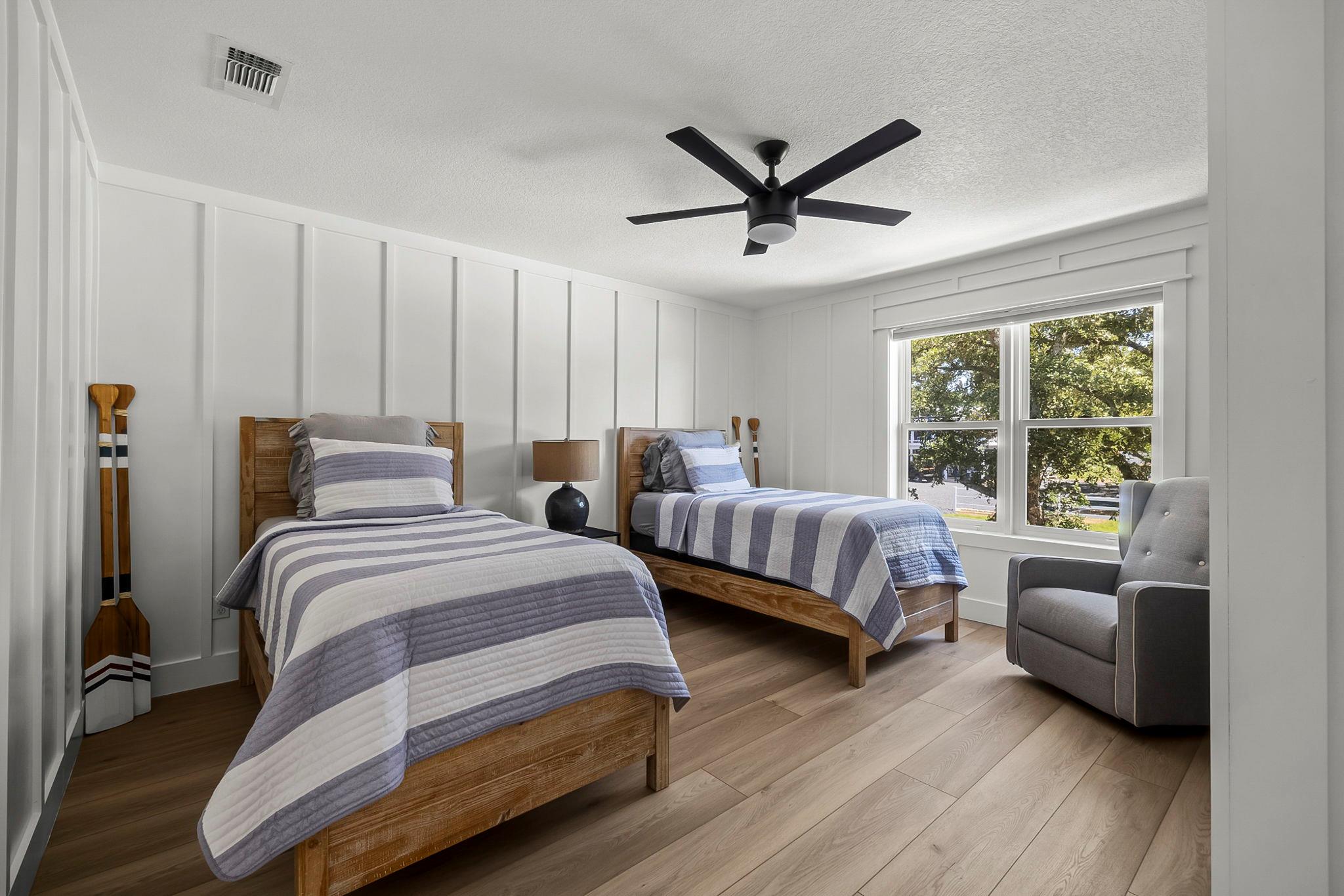 1242 STAGECOACH DR Dr, Canyon Lake, TX 78133