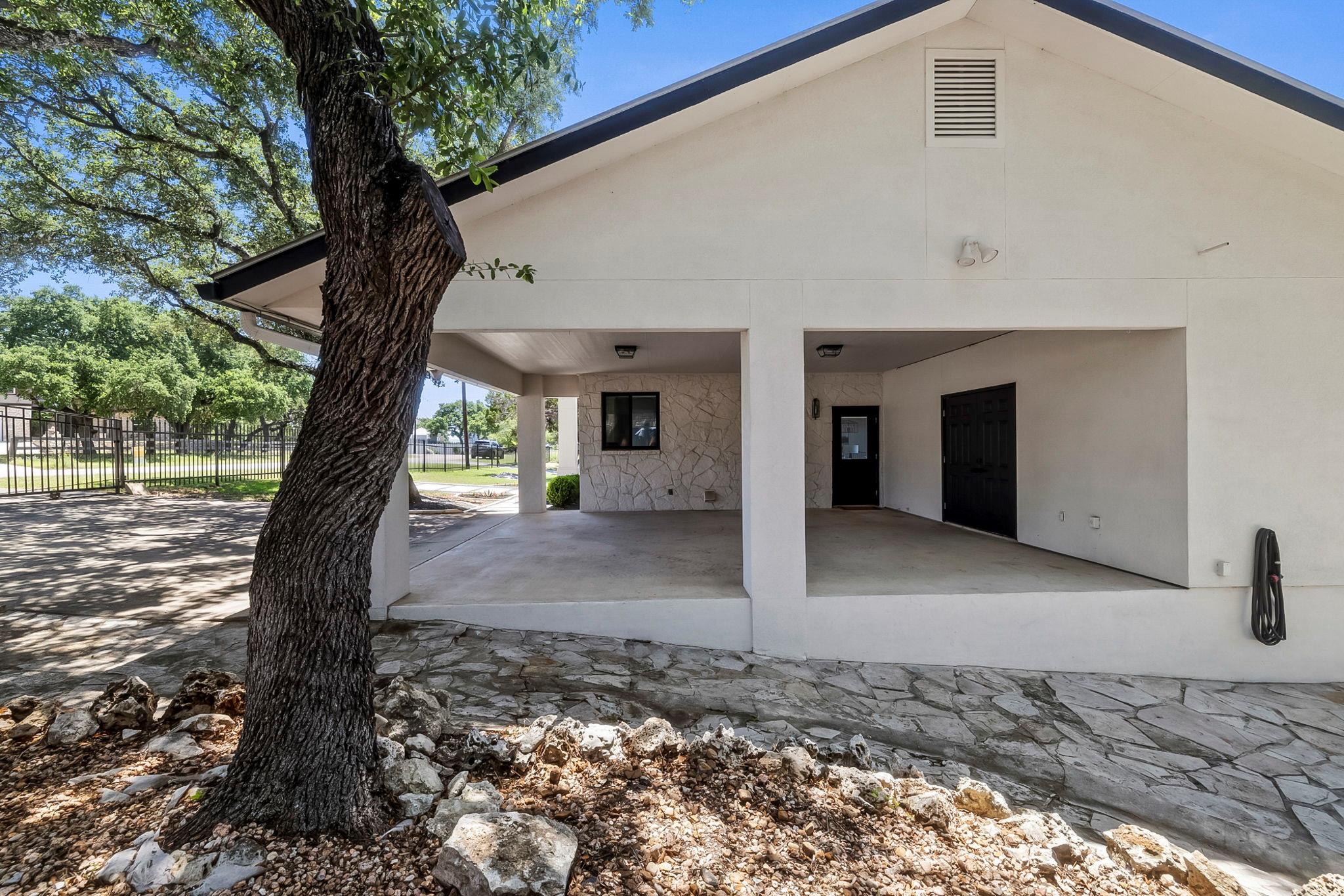 1242 STAGECOACH DR Dr, Canyon Lake, TX 78133