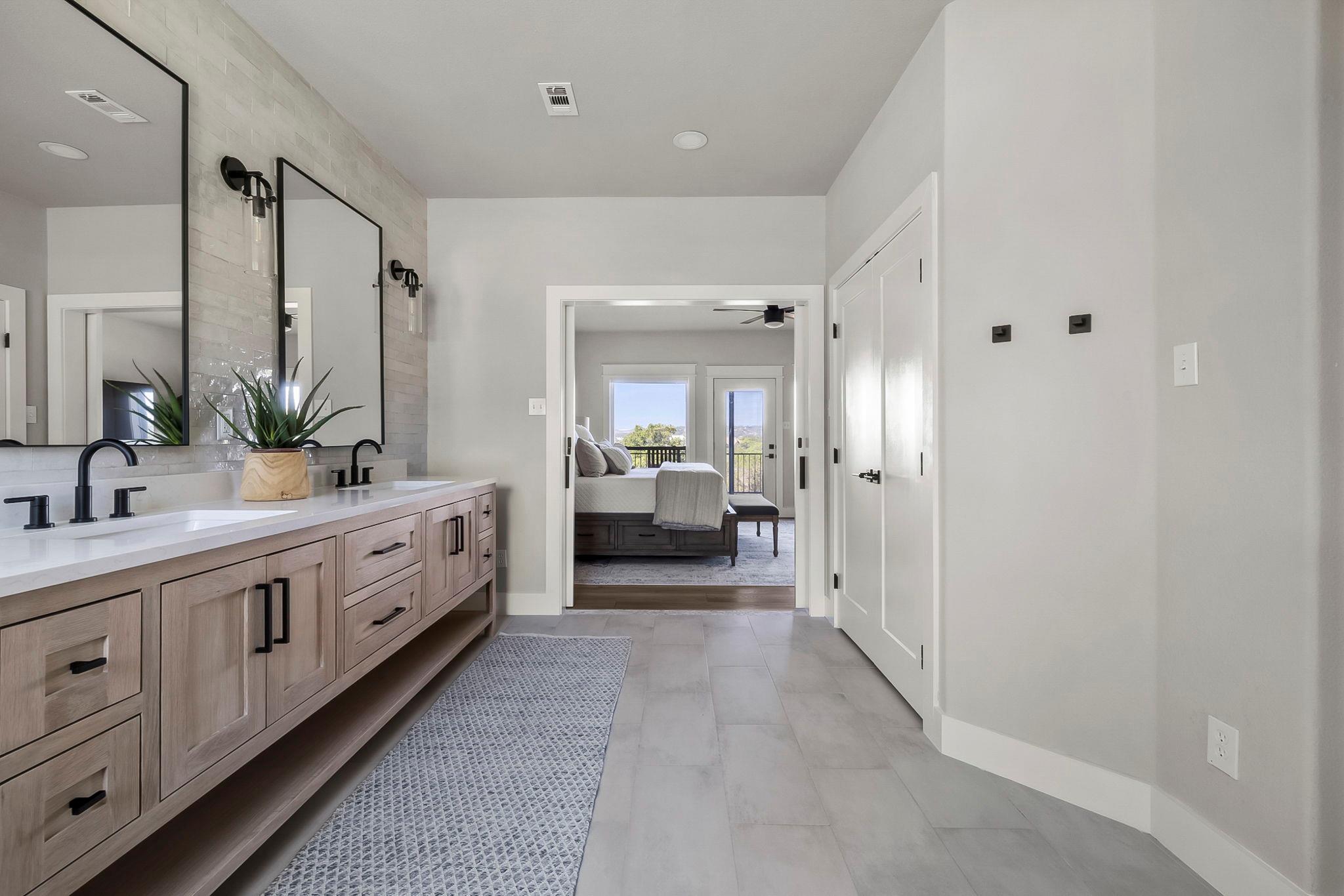 1242 STAGECOACH DR Dr, Canyon Lake, TX 78133