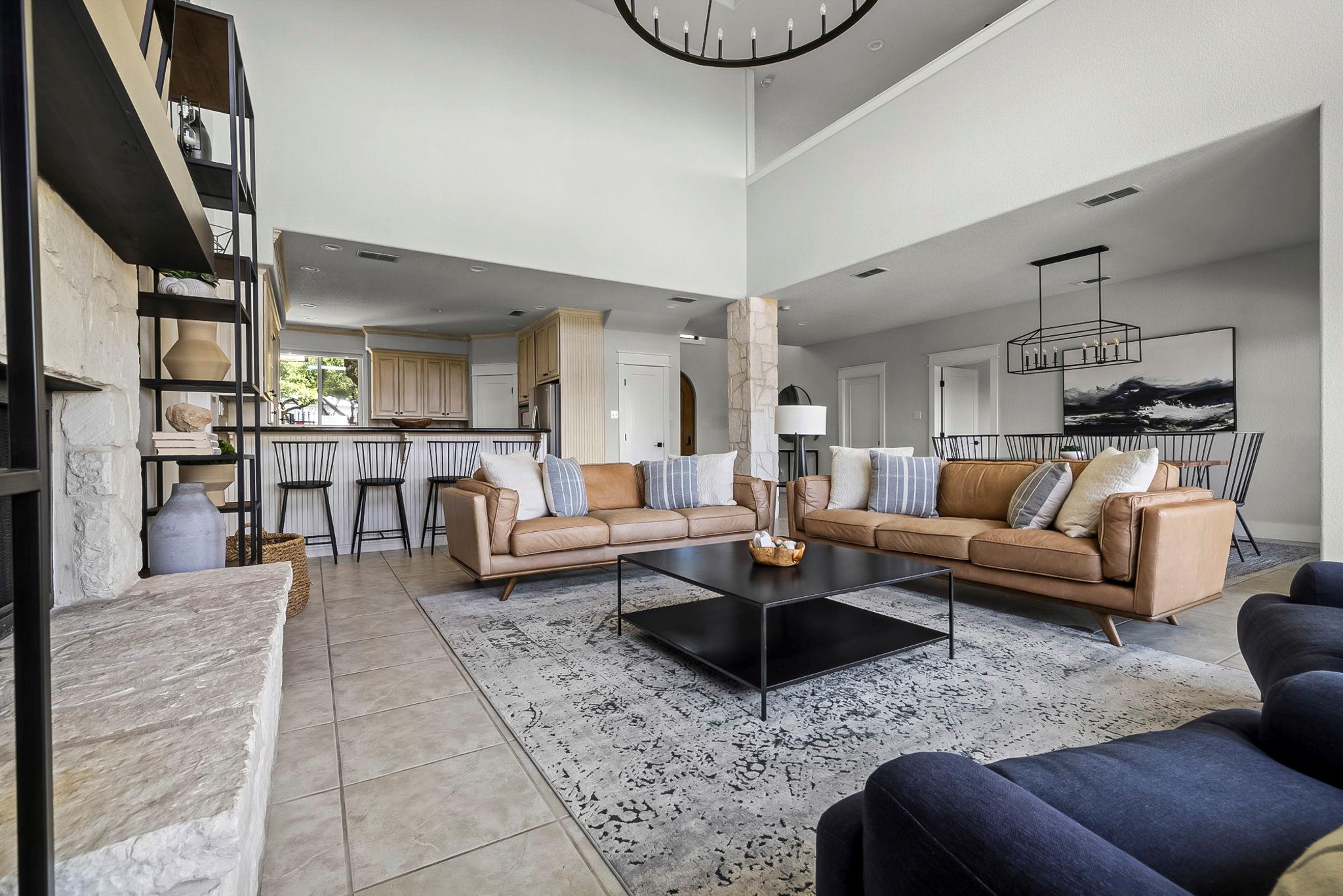 1242 STAGECOACH DR Dr, Canyon Lake, TX 78133