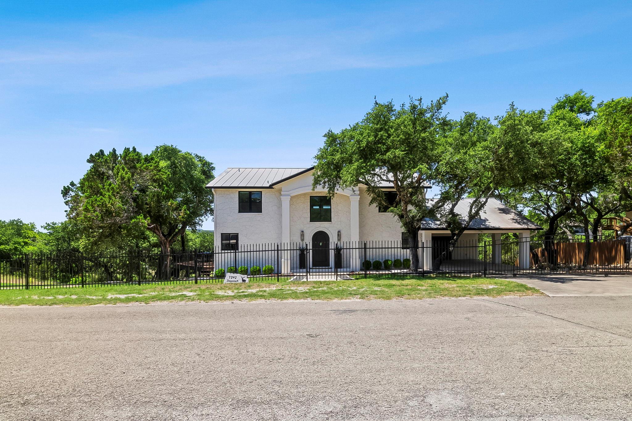 1242 STAGECOACH DR Dr, Canyon Lake, TX 78133