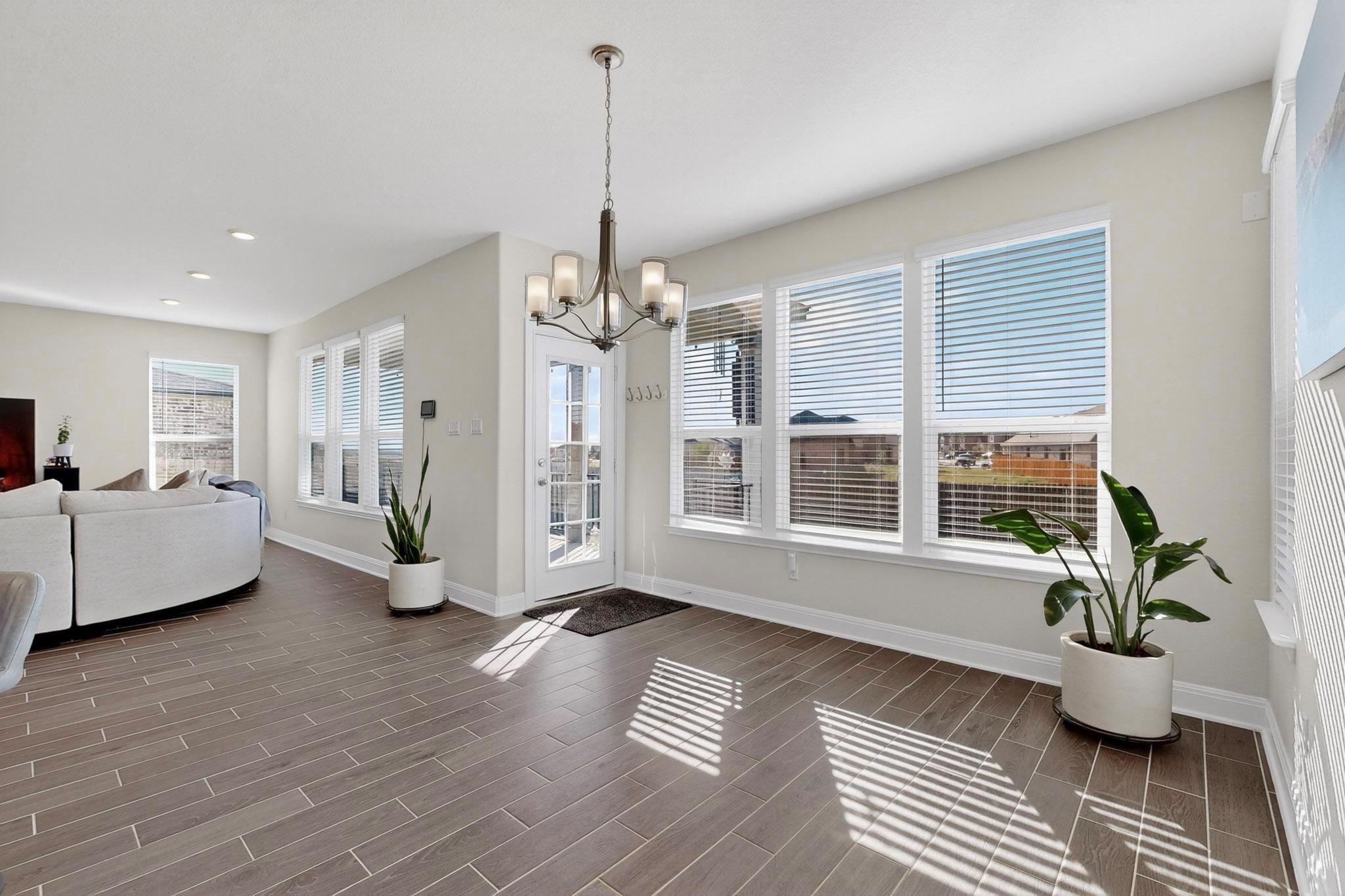 3830 Riardo Dr, Round Rock, TX 78665