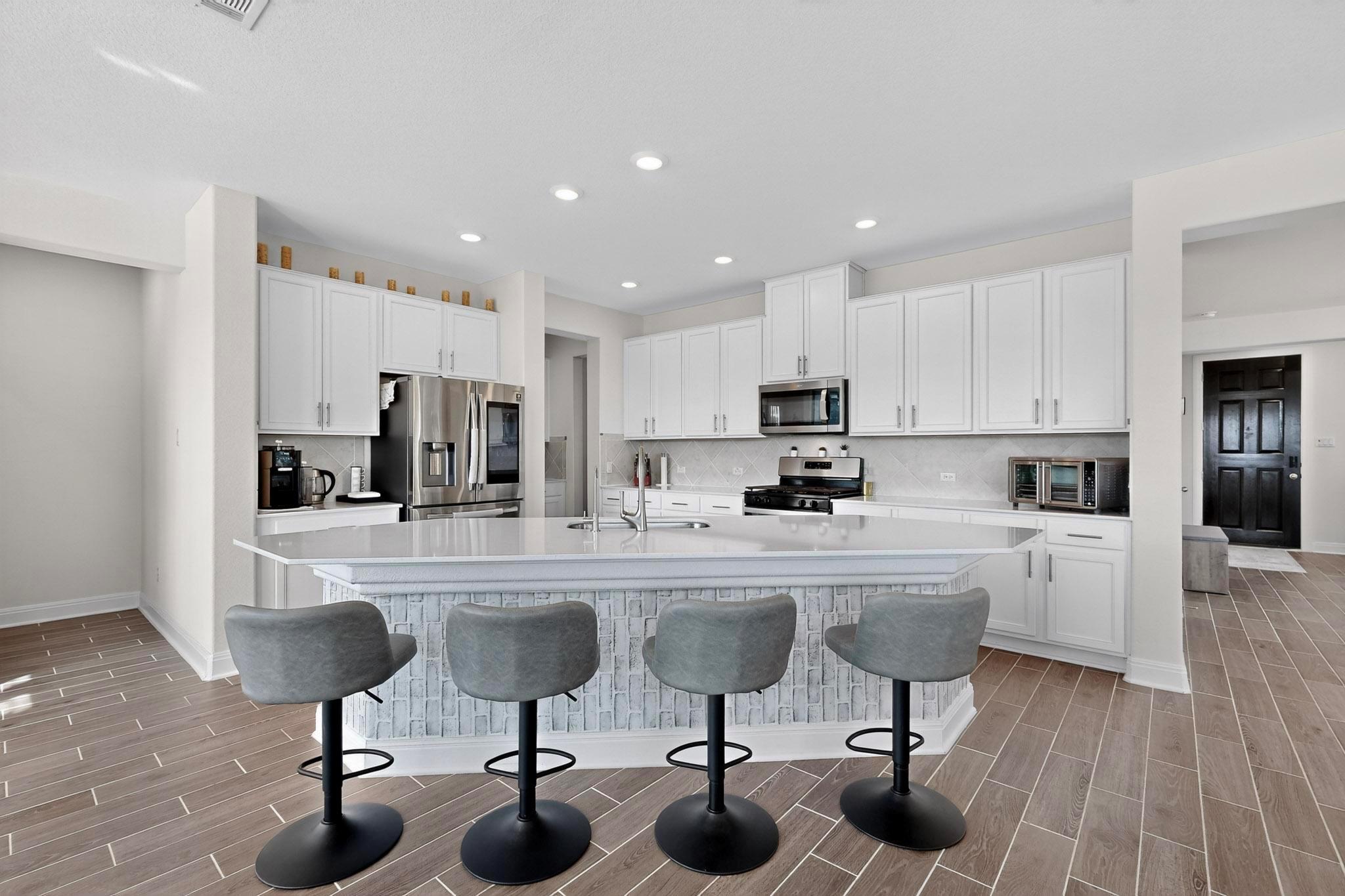 3830 Riardo Dr, Round Rock, TX 78665