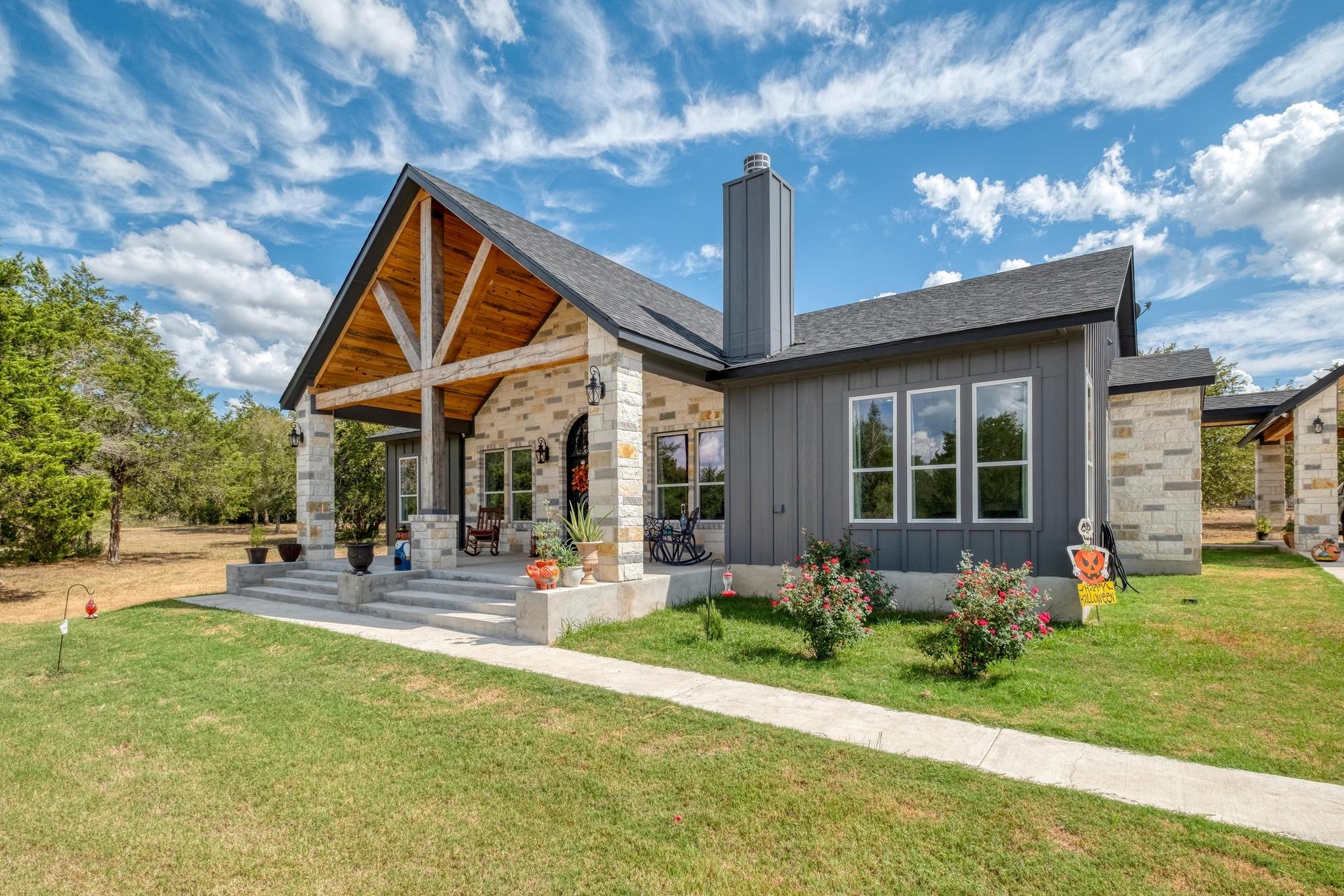 1901 E State Highway 21 # B, Paige, TX 78659