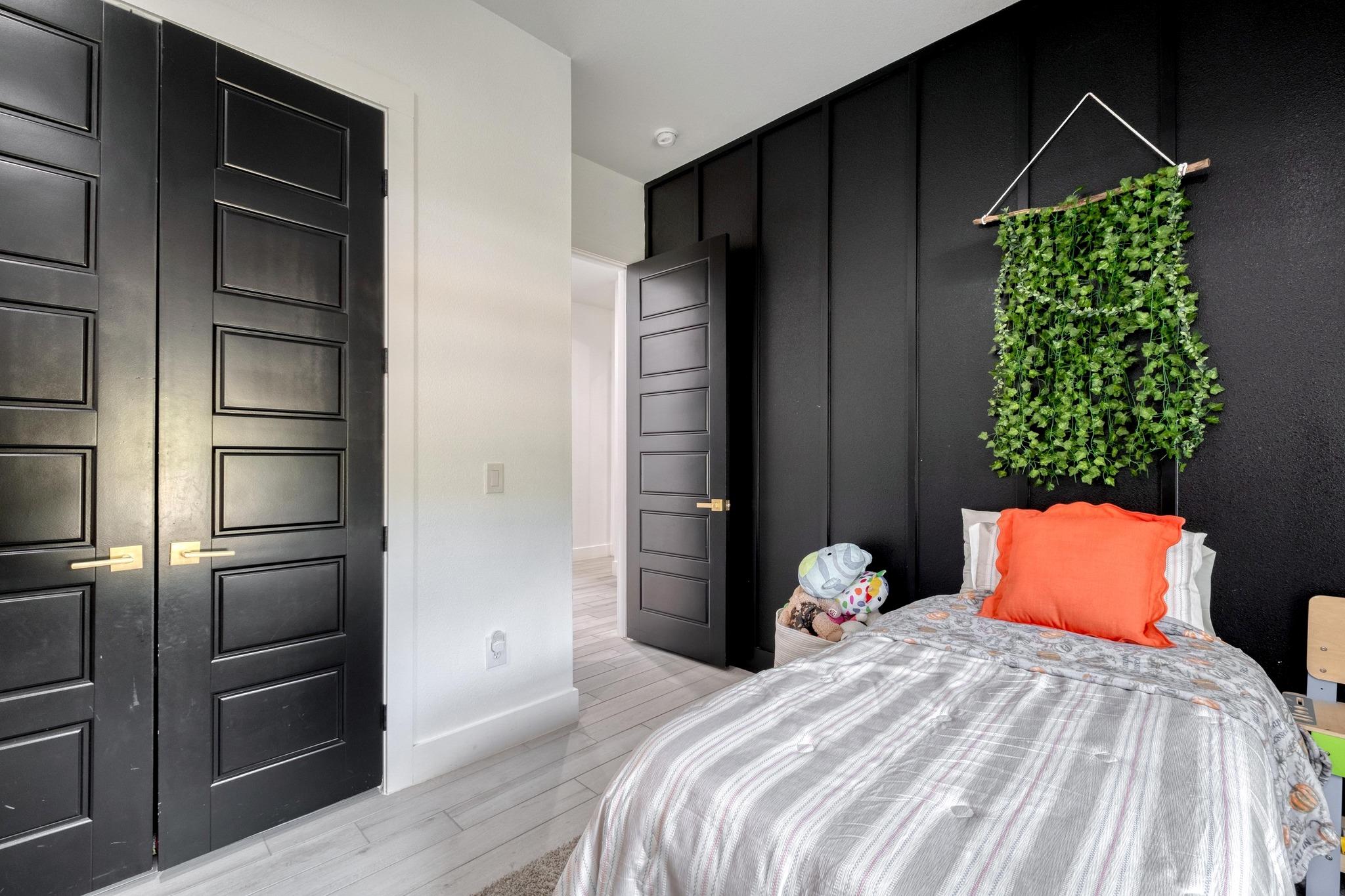 1901 E State Highway 21 # B, Paige, TX 78659