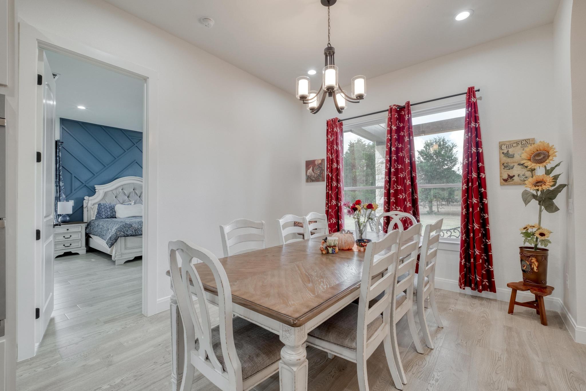 1901 E State Highway 21 # B, Paige, TX 78659