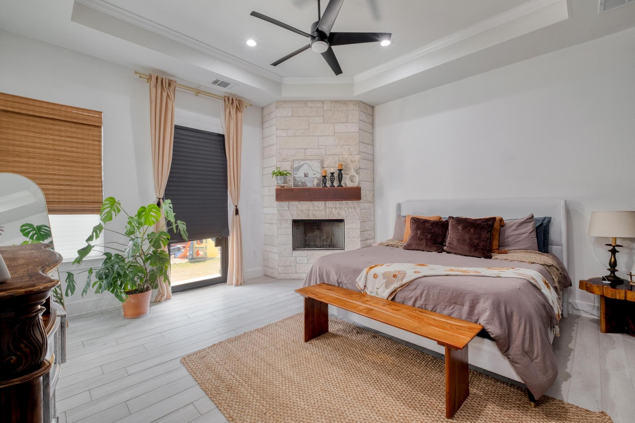 1901 E State Highway 21 # B, Paige, TX 78659