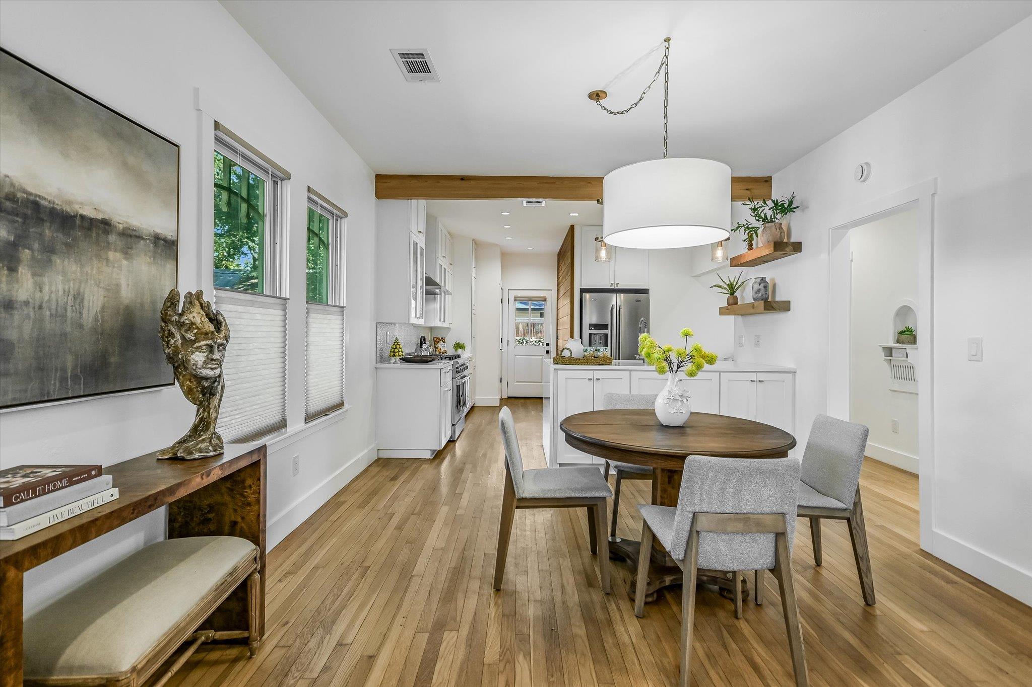 106 E 35th St, Austin, TX 78705