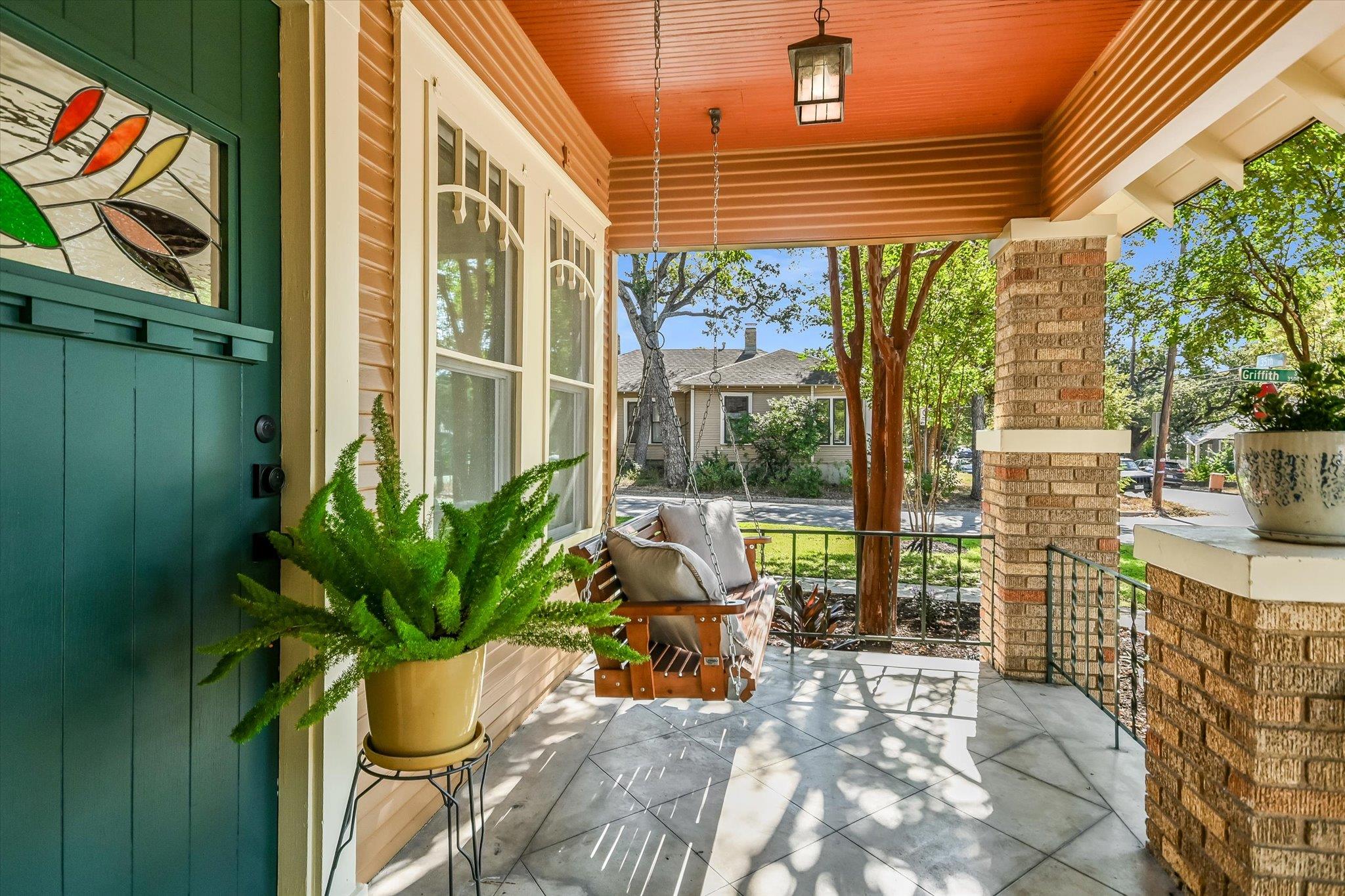 106 E 35th St, Austin, TX 78705