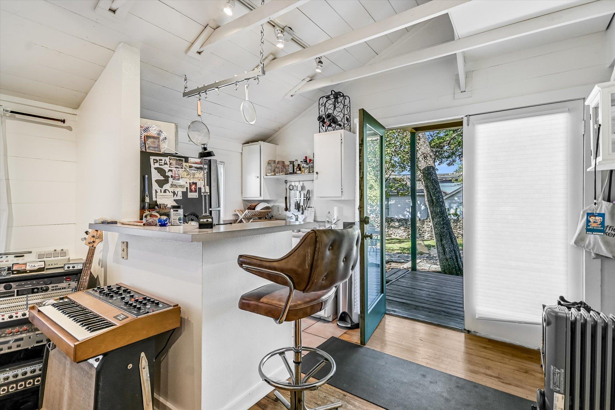 106 E 35th St, Austin, TX 78705