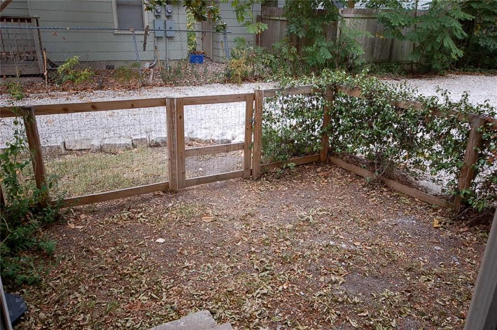 907 E 38th St # A, Austin, TX 78705