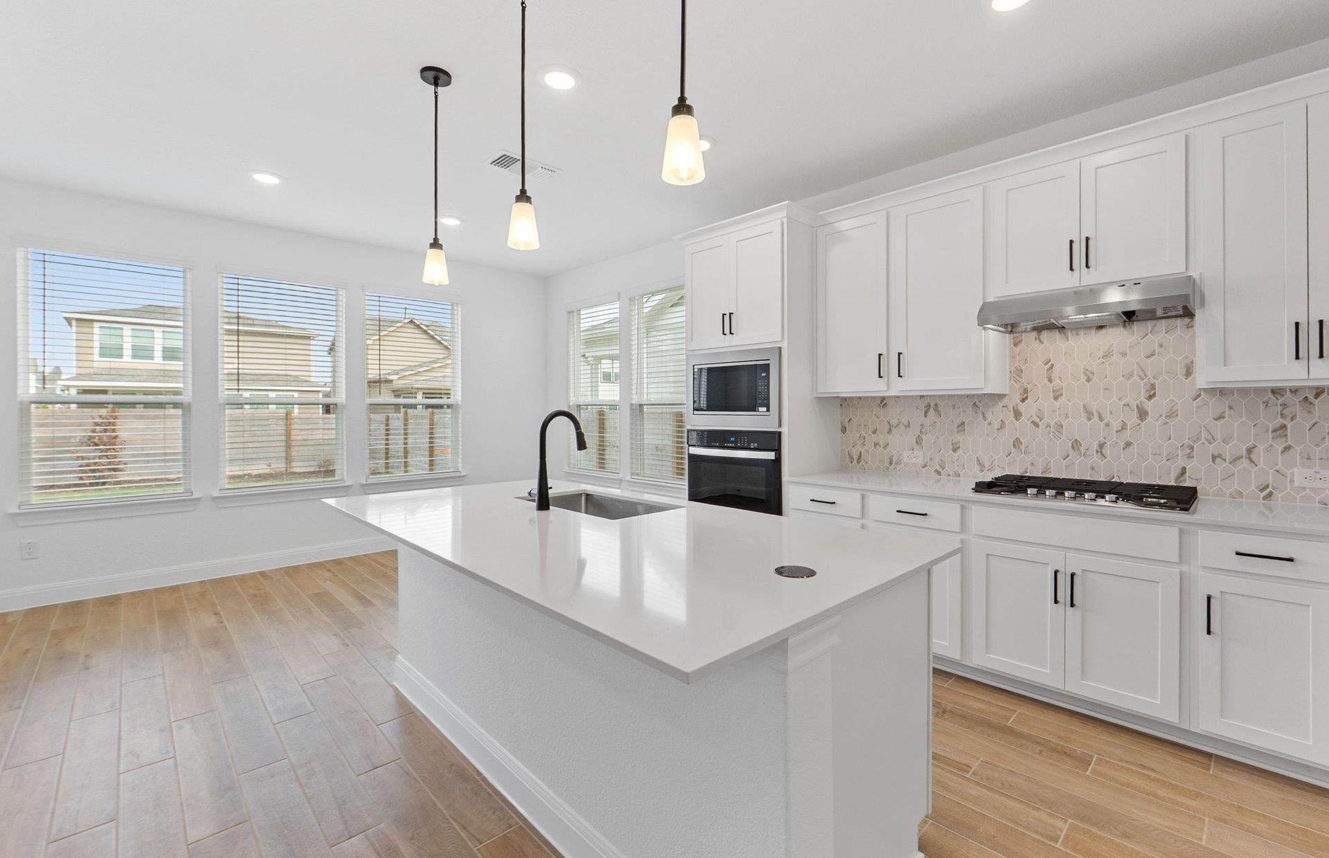 248 Regatta Trl, Leander, TX 78641