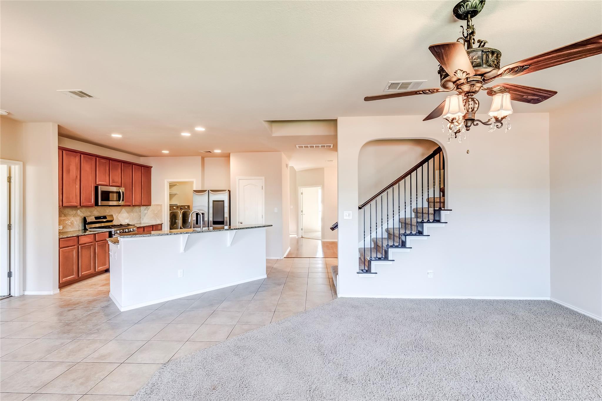 1604 Greenside Dr, Round Rock, TX 78665