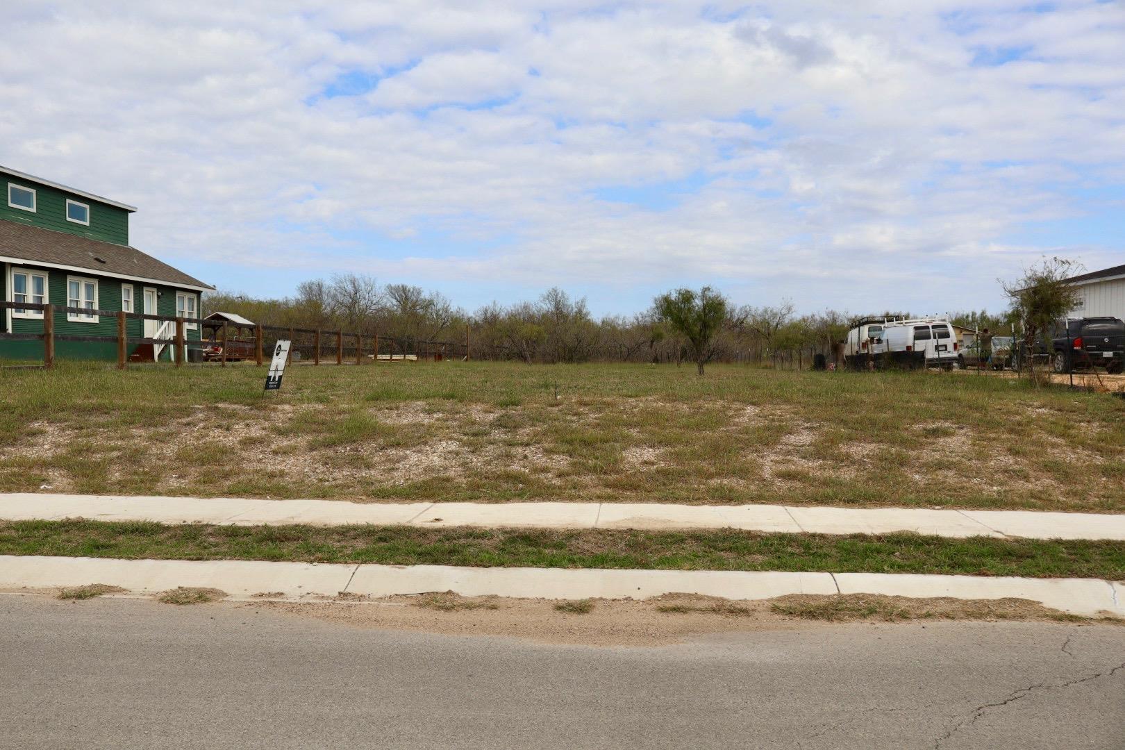 351 Margarita Dr, Dale, TX 78616