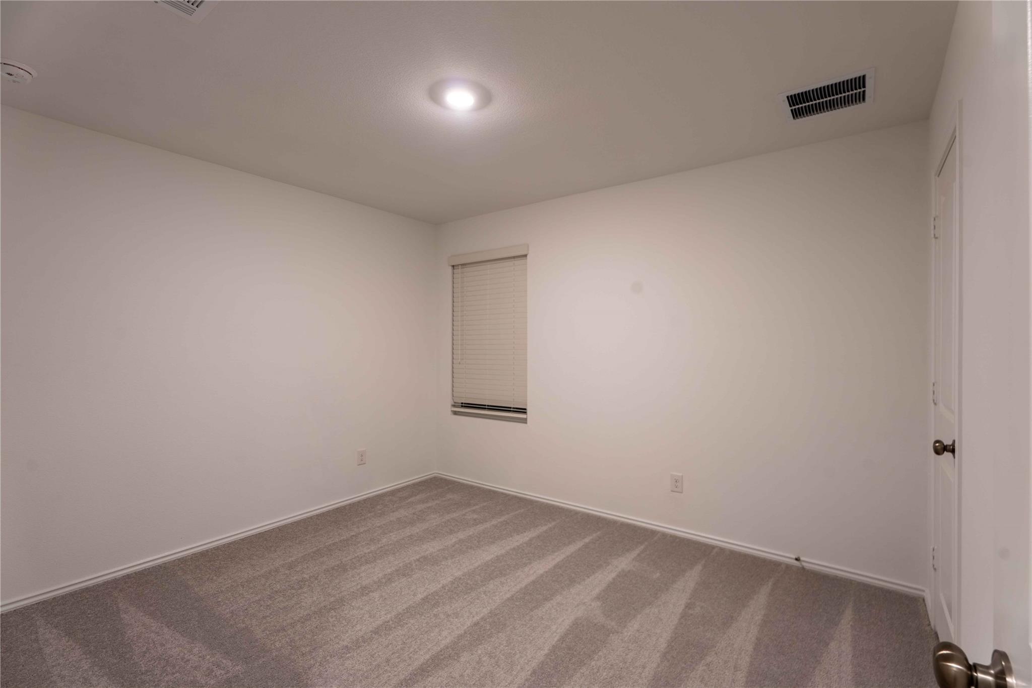 2320 Blizzard Dr, Lockhart, TX 78644